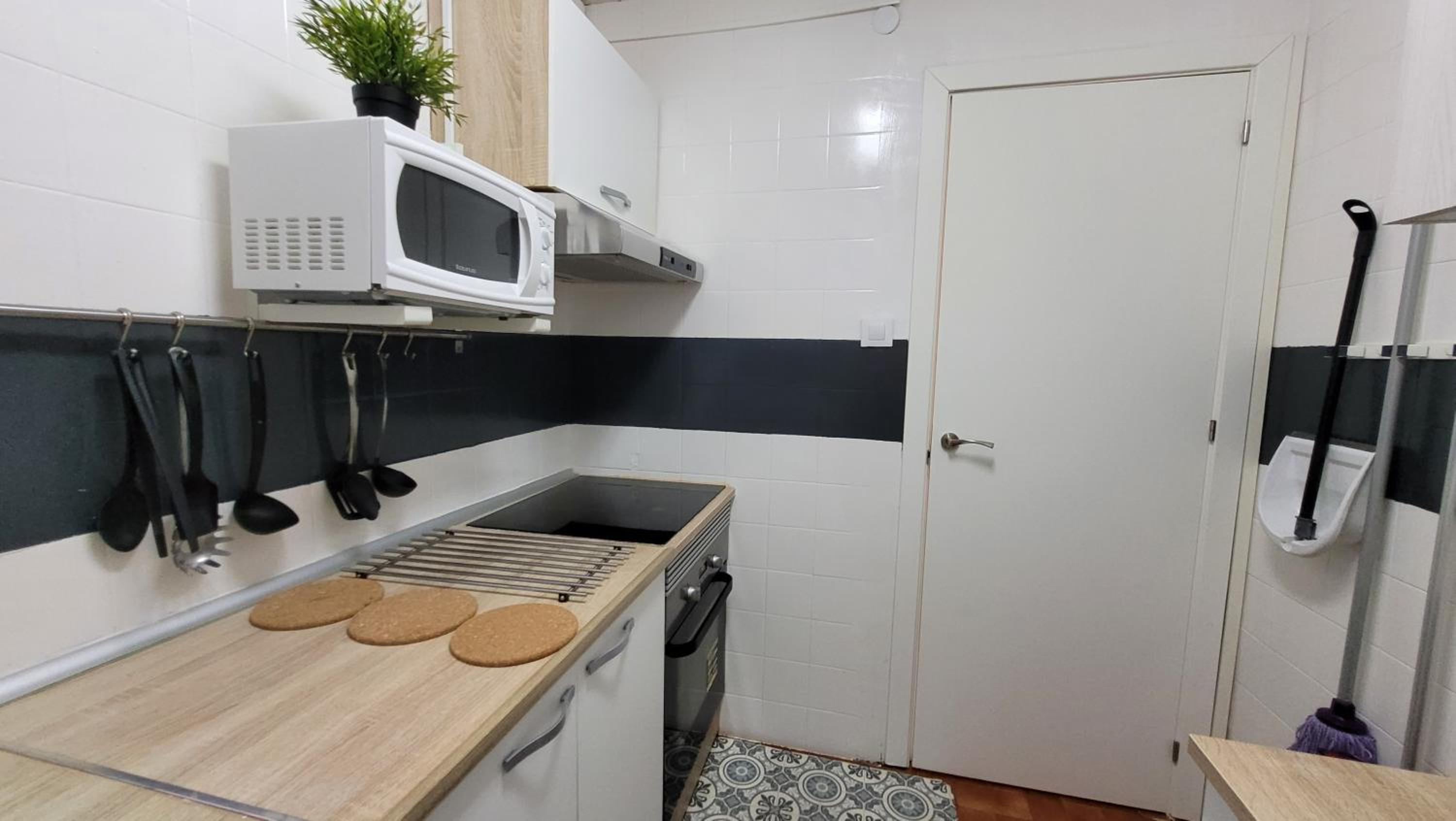 Apartment photo 2