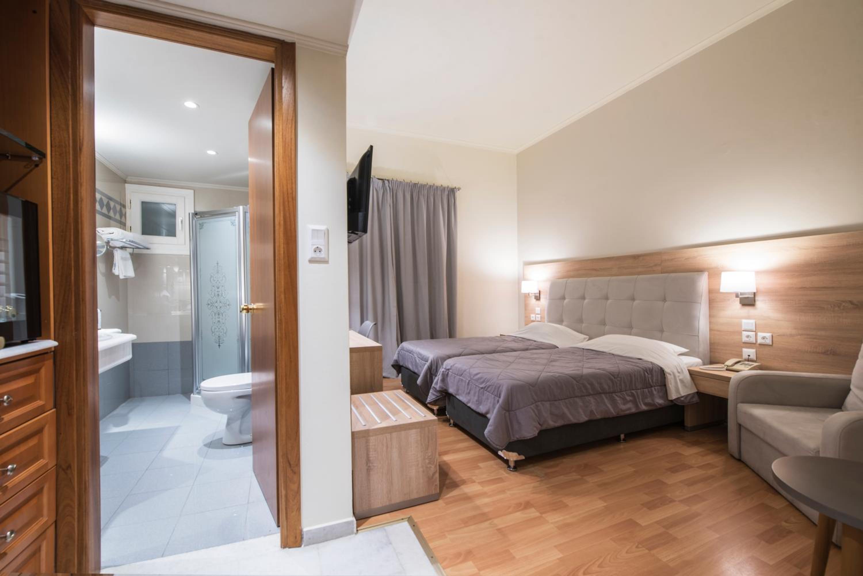 Double or Twin Room photo 1