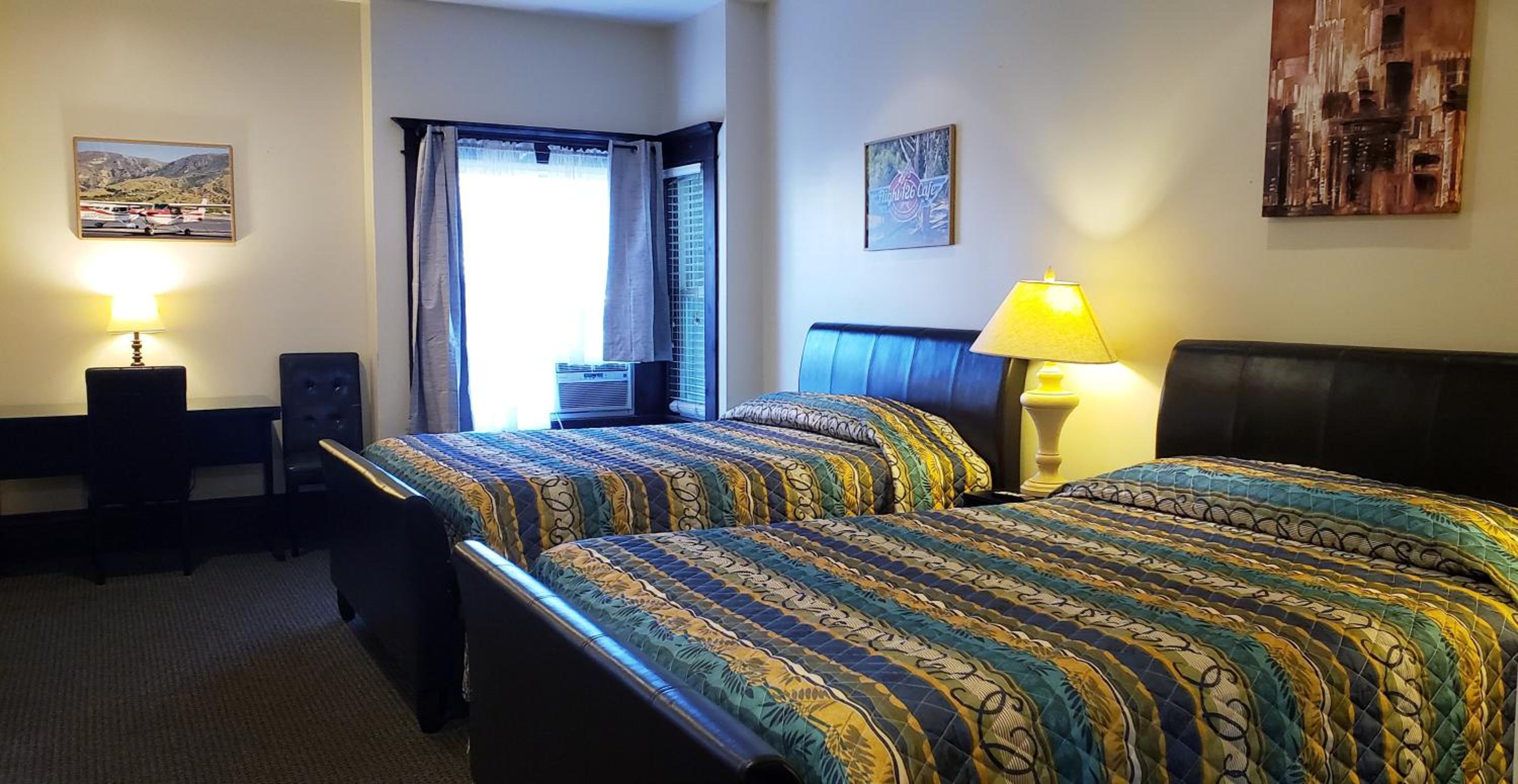 Queen Suite with Two Queen Beds ADA Accessible - Photo 7