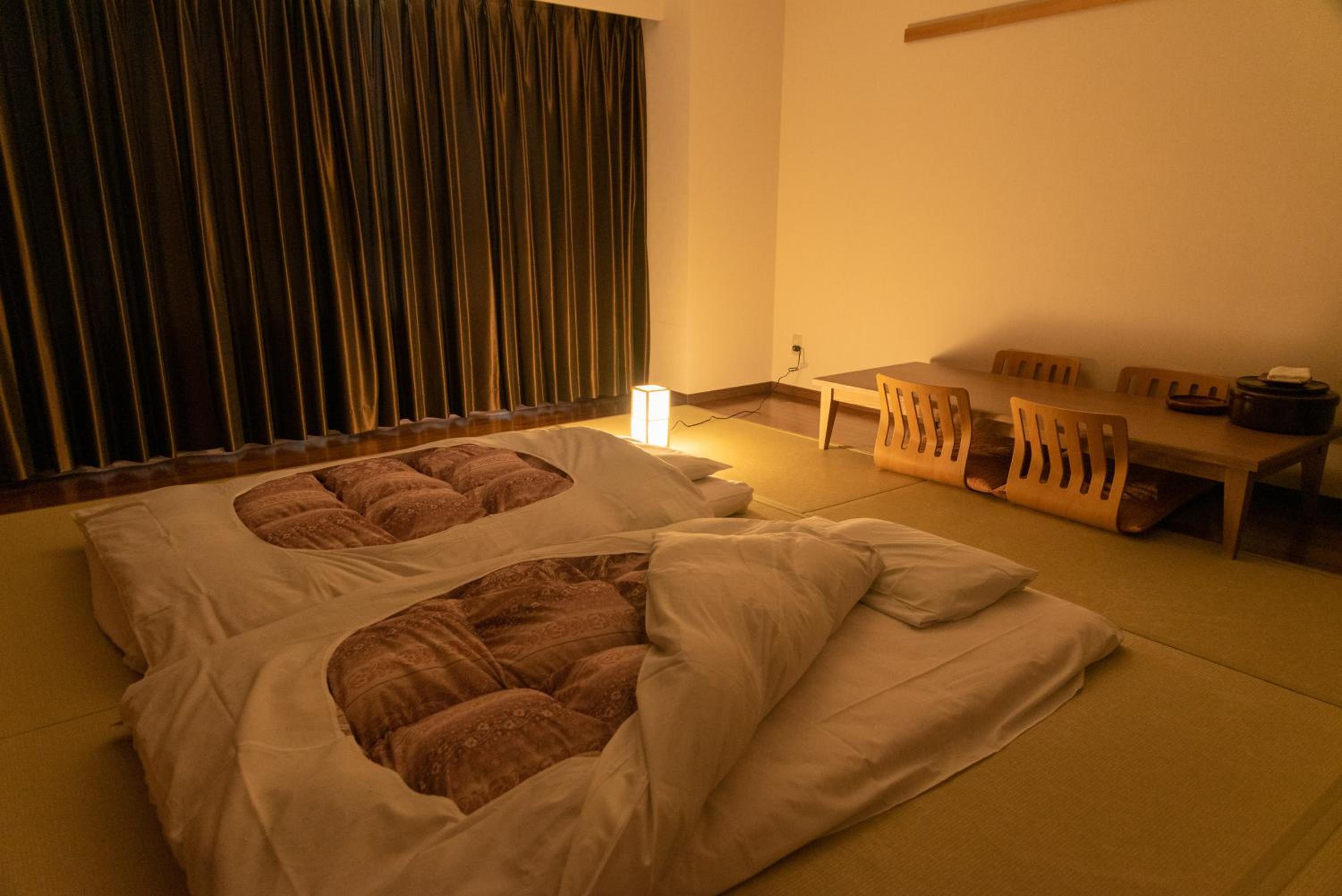 Modern Japanese-style Room Ski Slope View - Photo 14