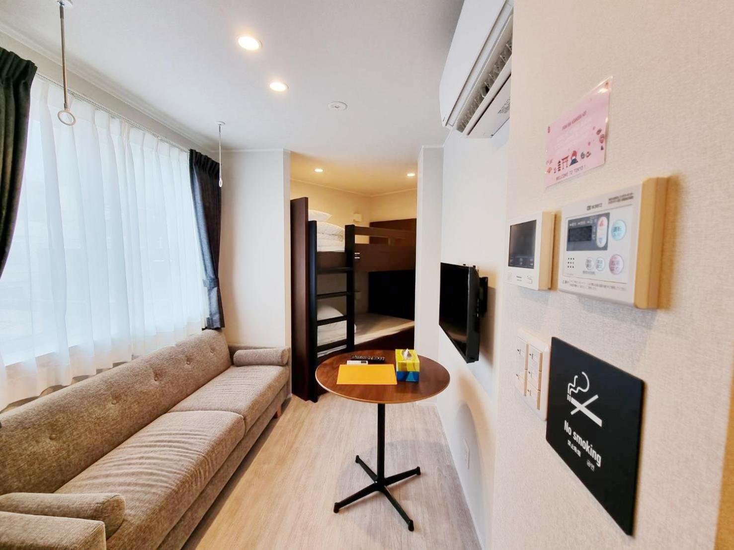 One-Bedroom Apartment photo 1
