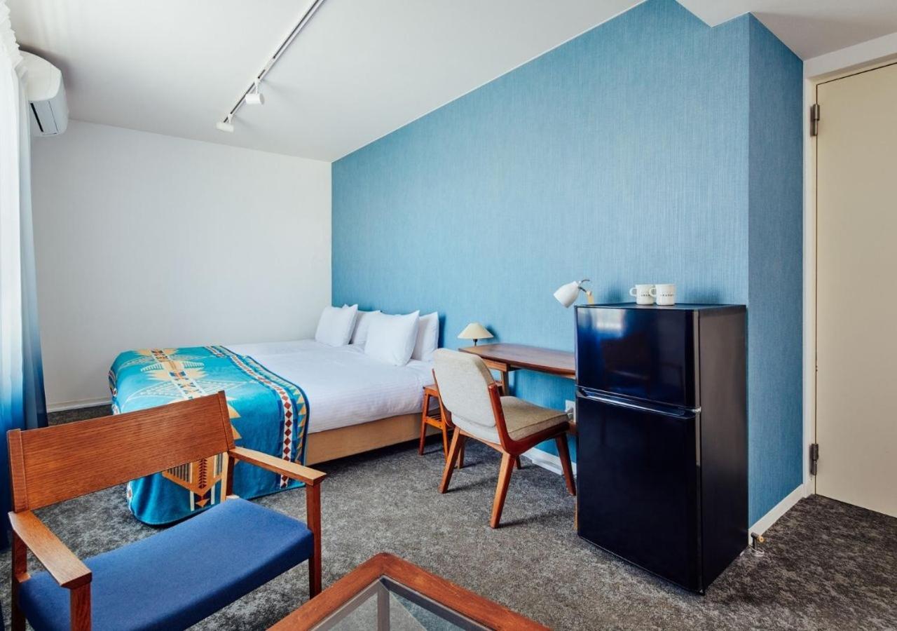 Theater Superior King or Twin Room with Private Bathroom thumbnail 6