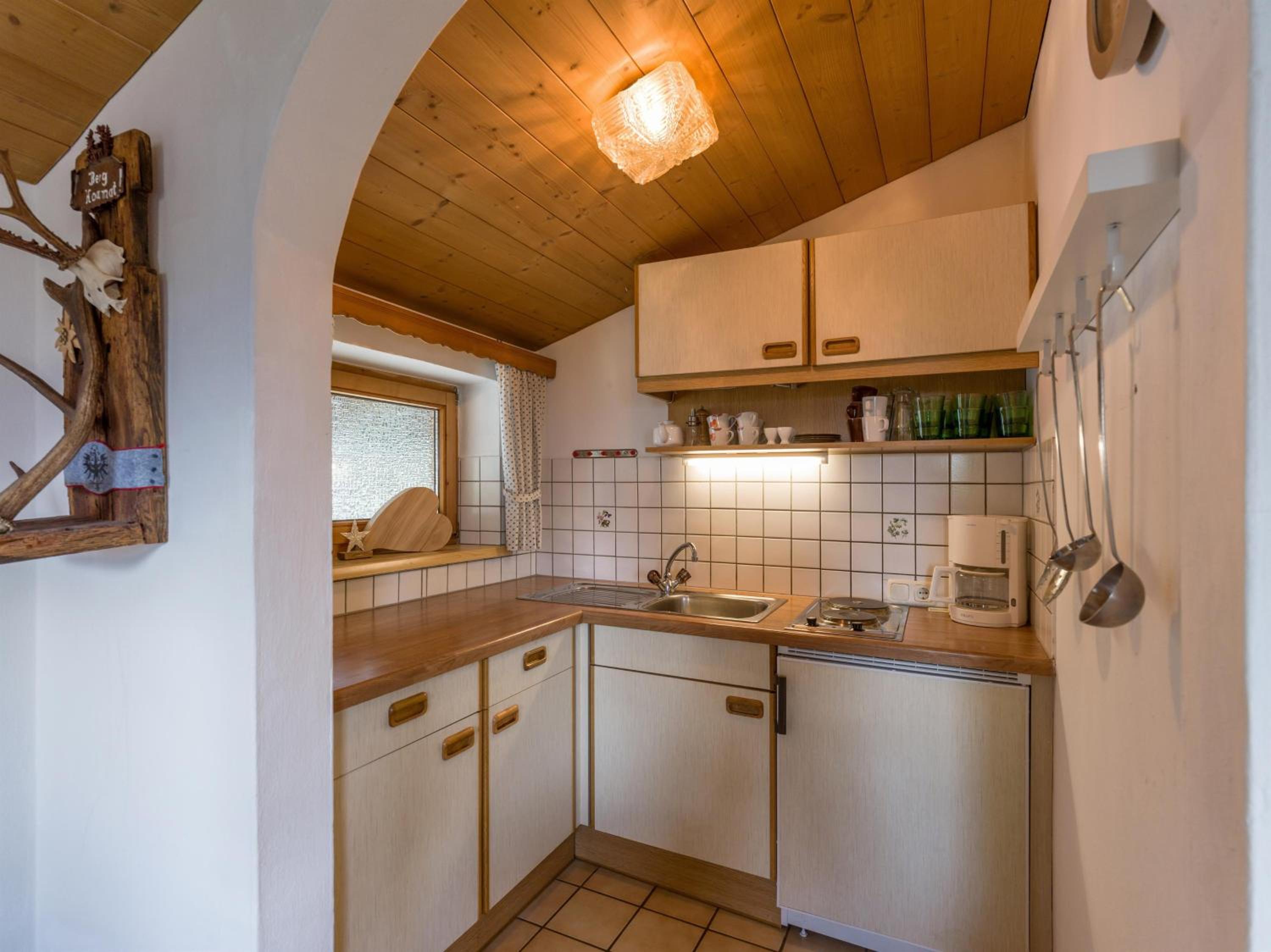 Two-Bedroom Apartment with Shower  - Photo 2