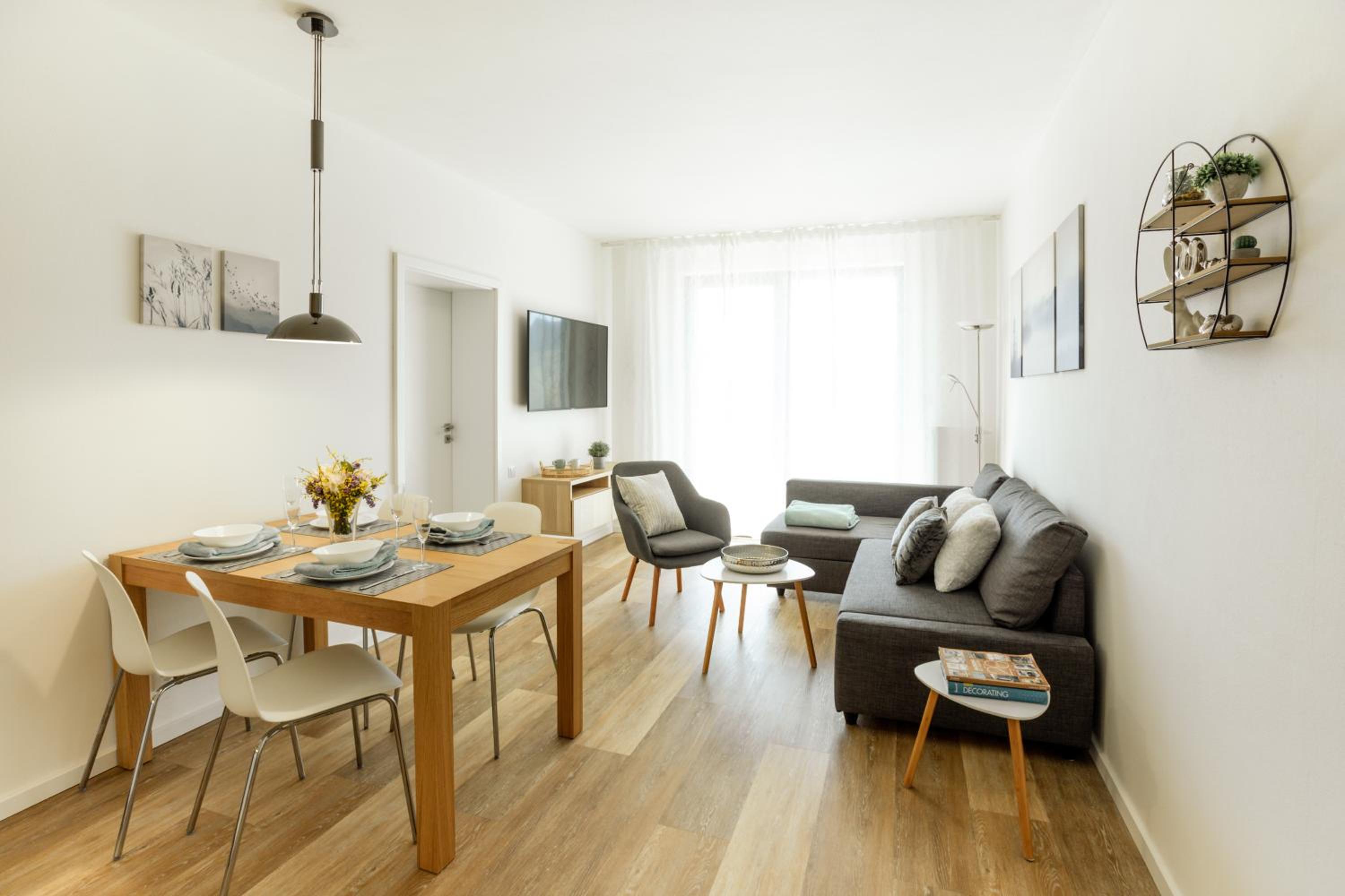 One-Bedroom Apartment
