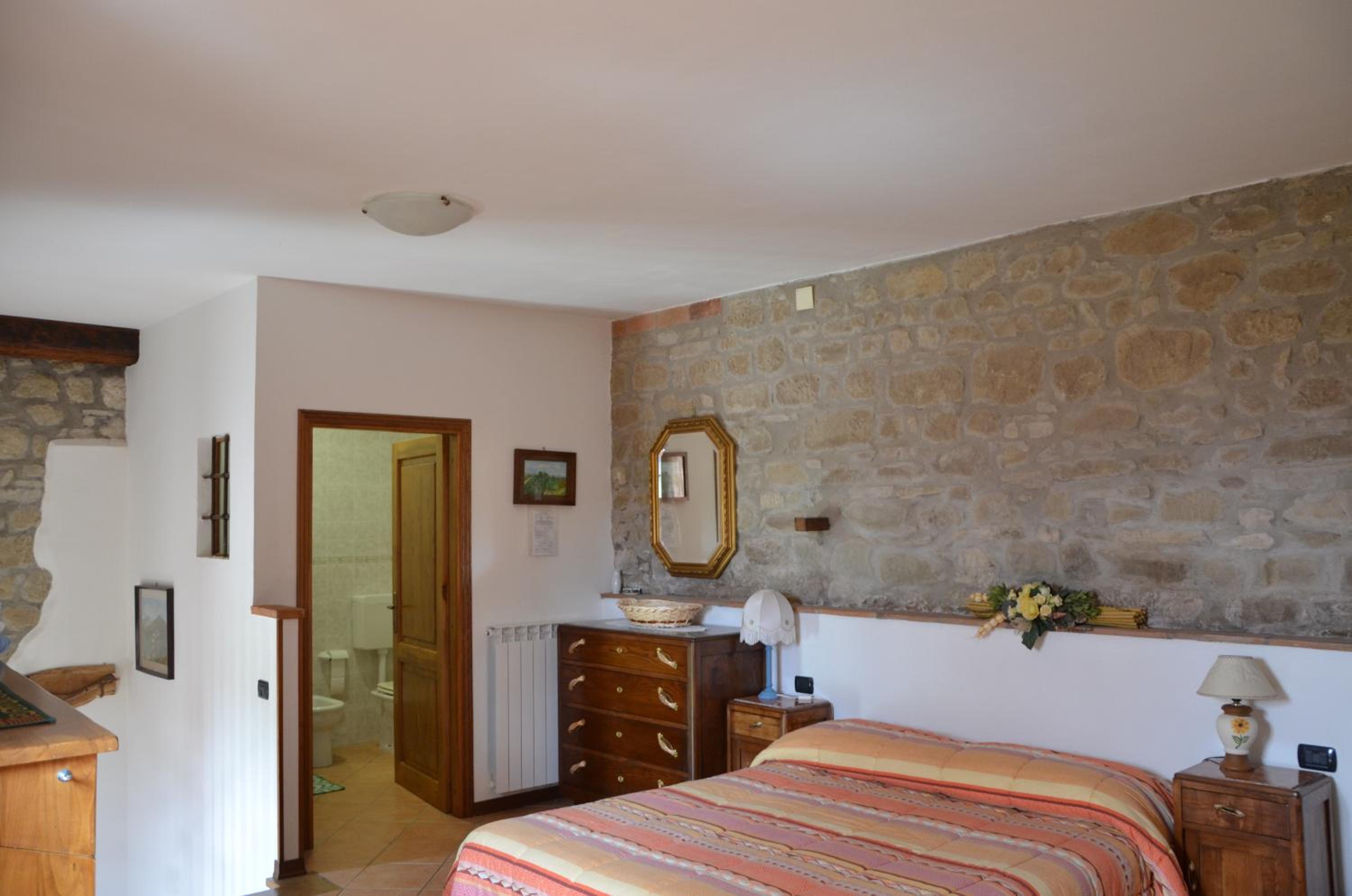 Large Double Room photo 1