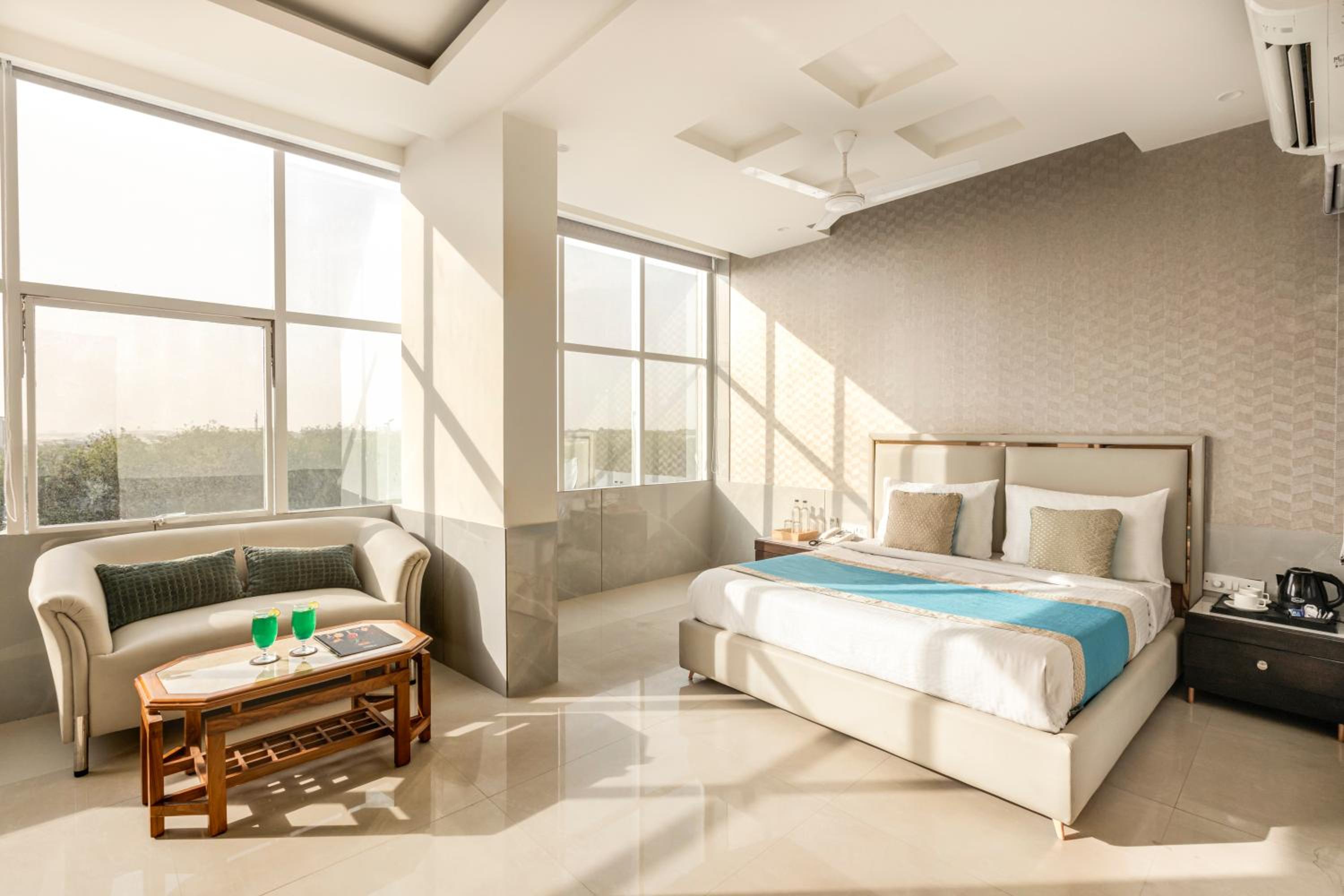 Classic Room - Photo 1