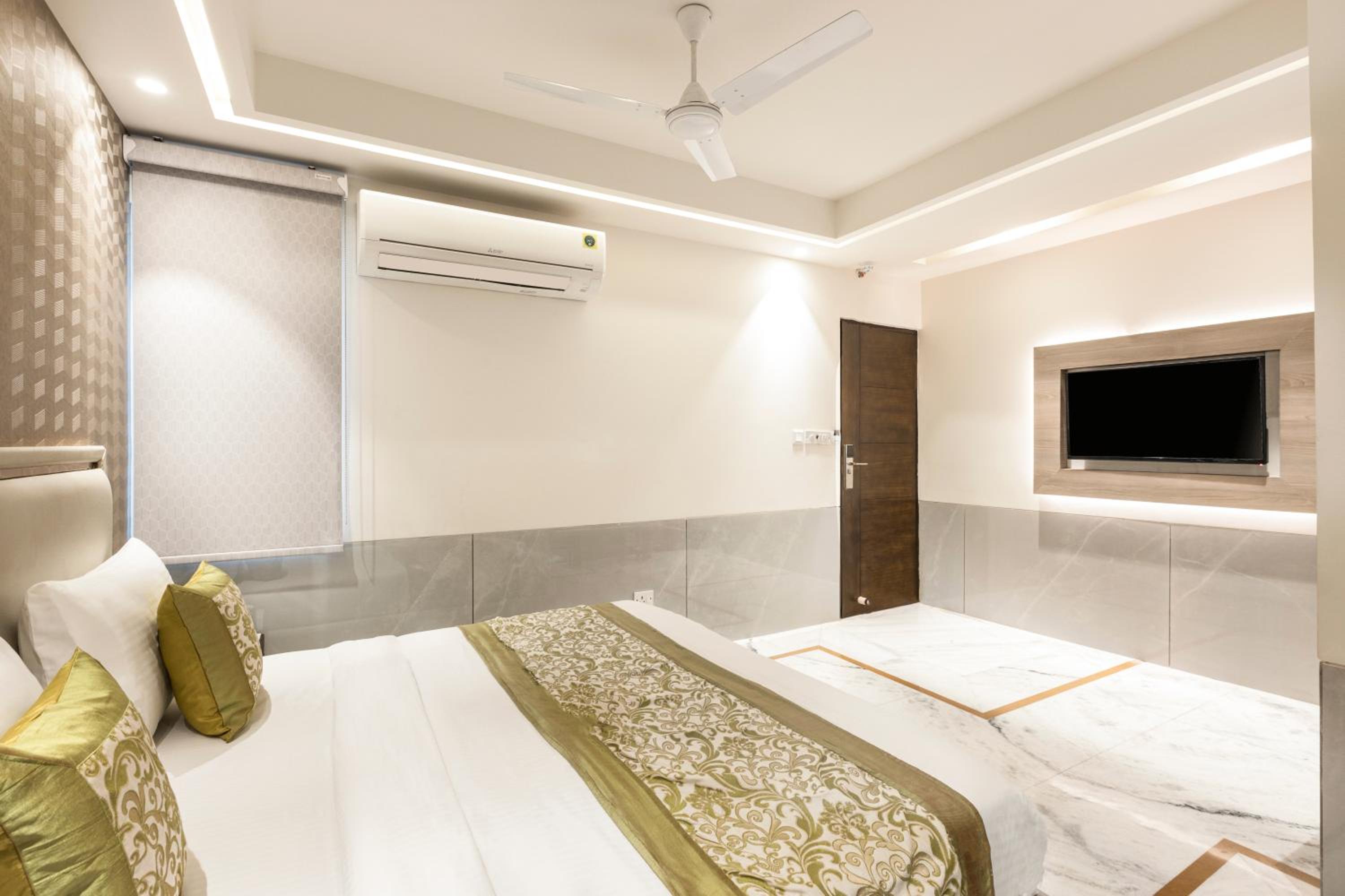 Classic Room - Photo 11