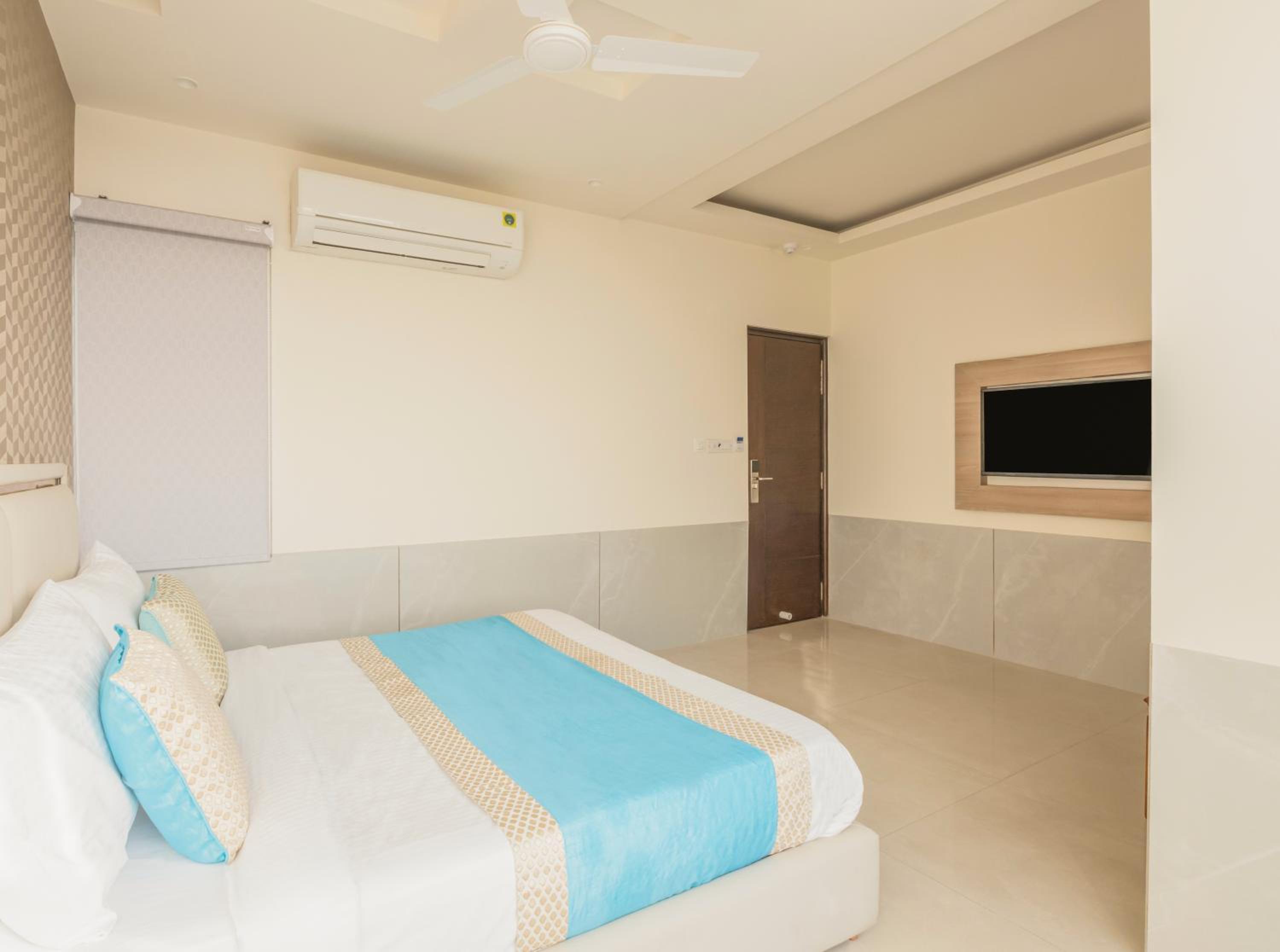 Classic Room - Photo 16