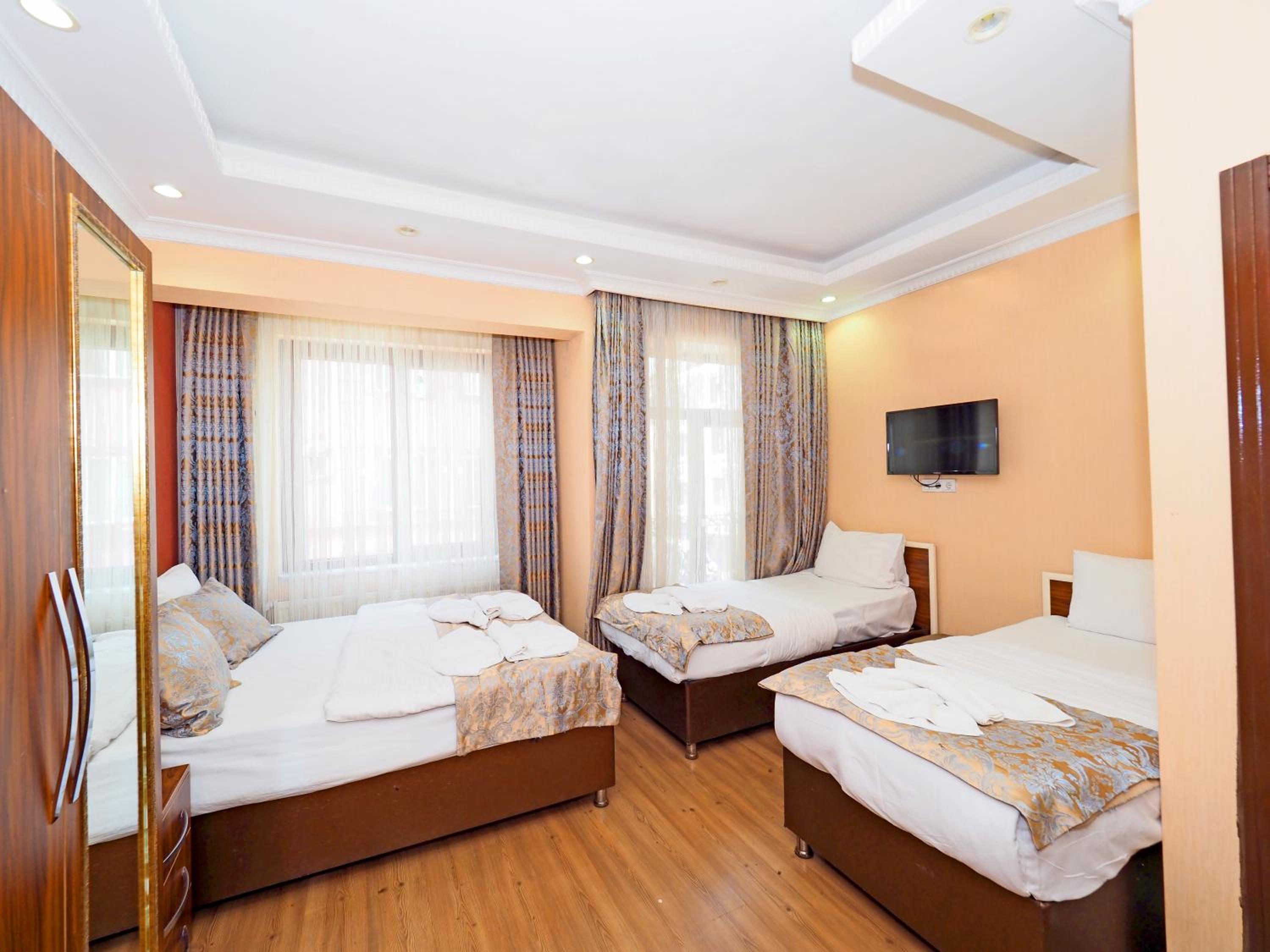 Standard Quadruple Room photo 2