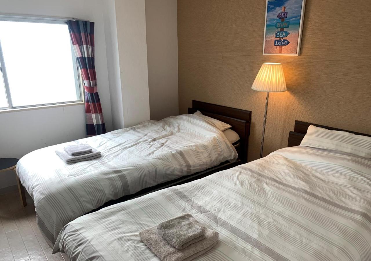 Economy Twin Room photo 3
