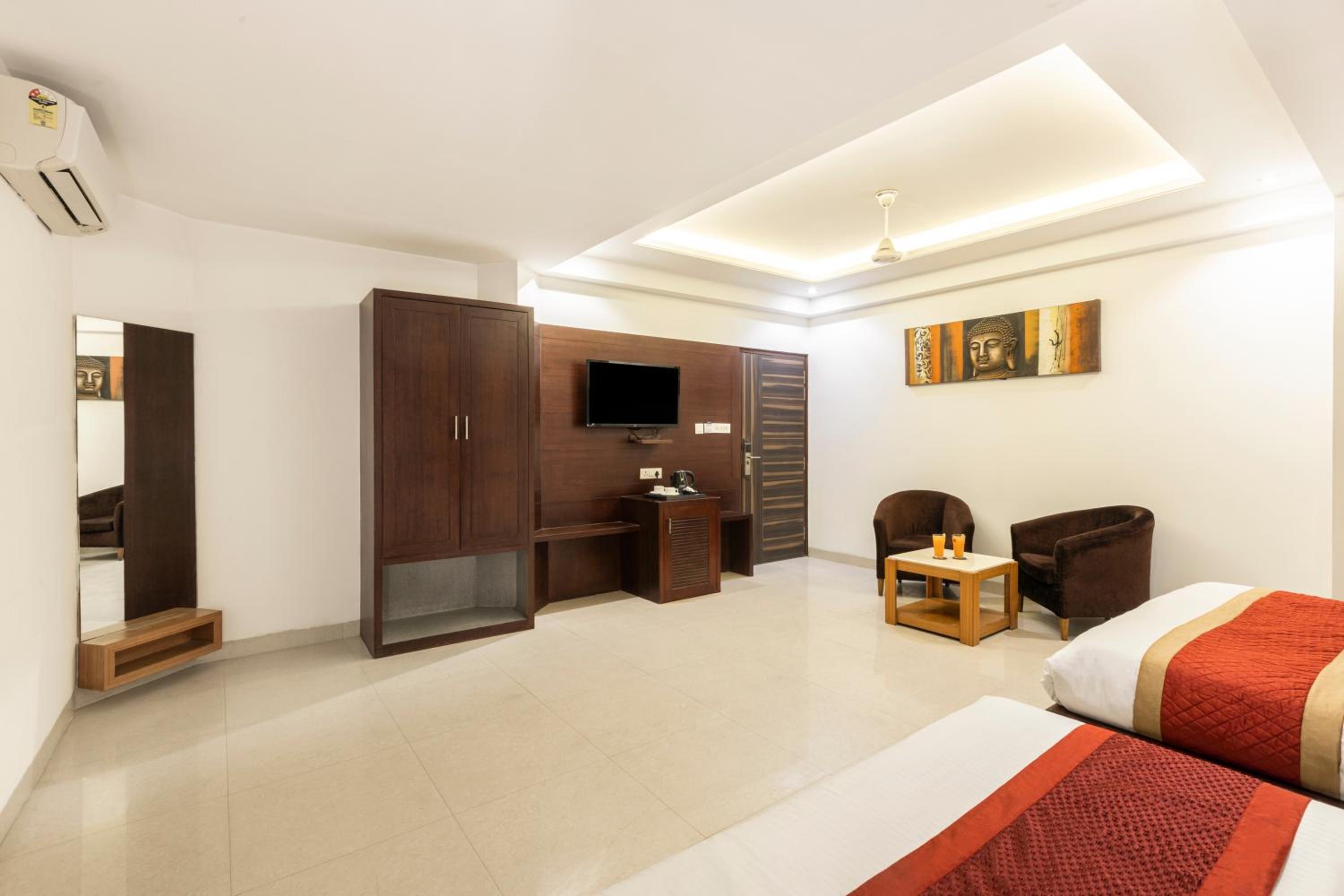 Family Room - Photo 14