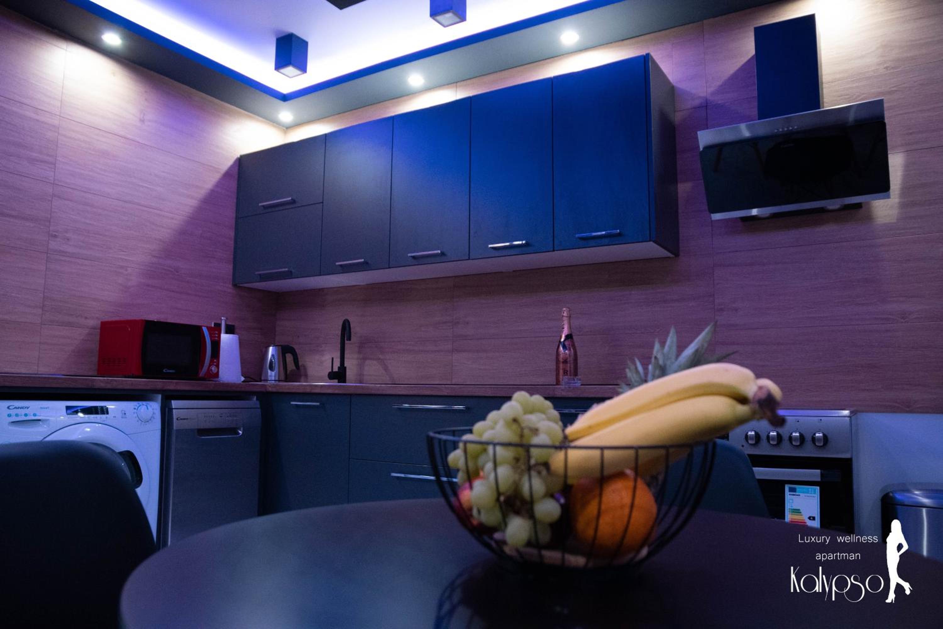 One-Bedroom Apartment - Photo 29