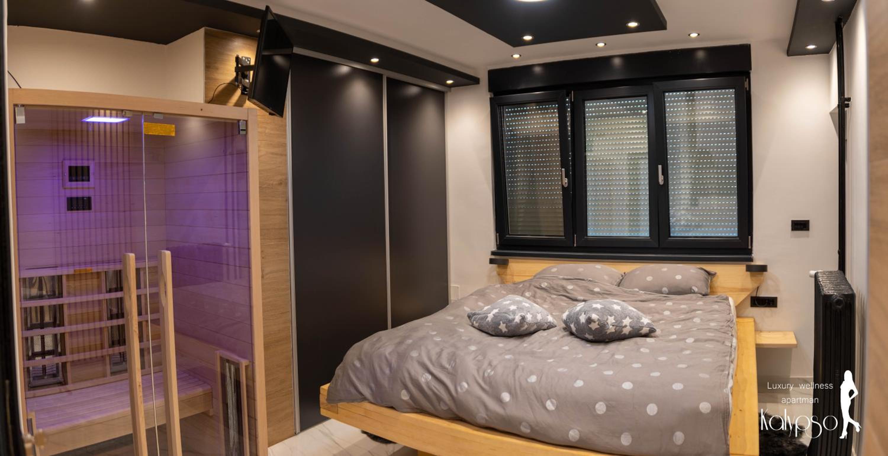 One-Bedroom Apartment - Photo 25