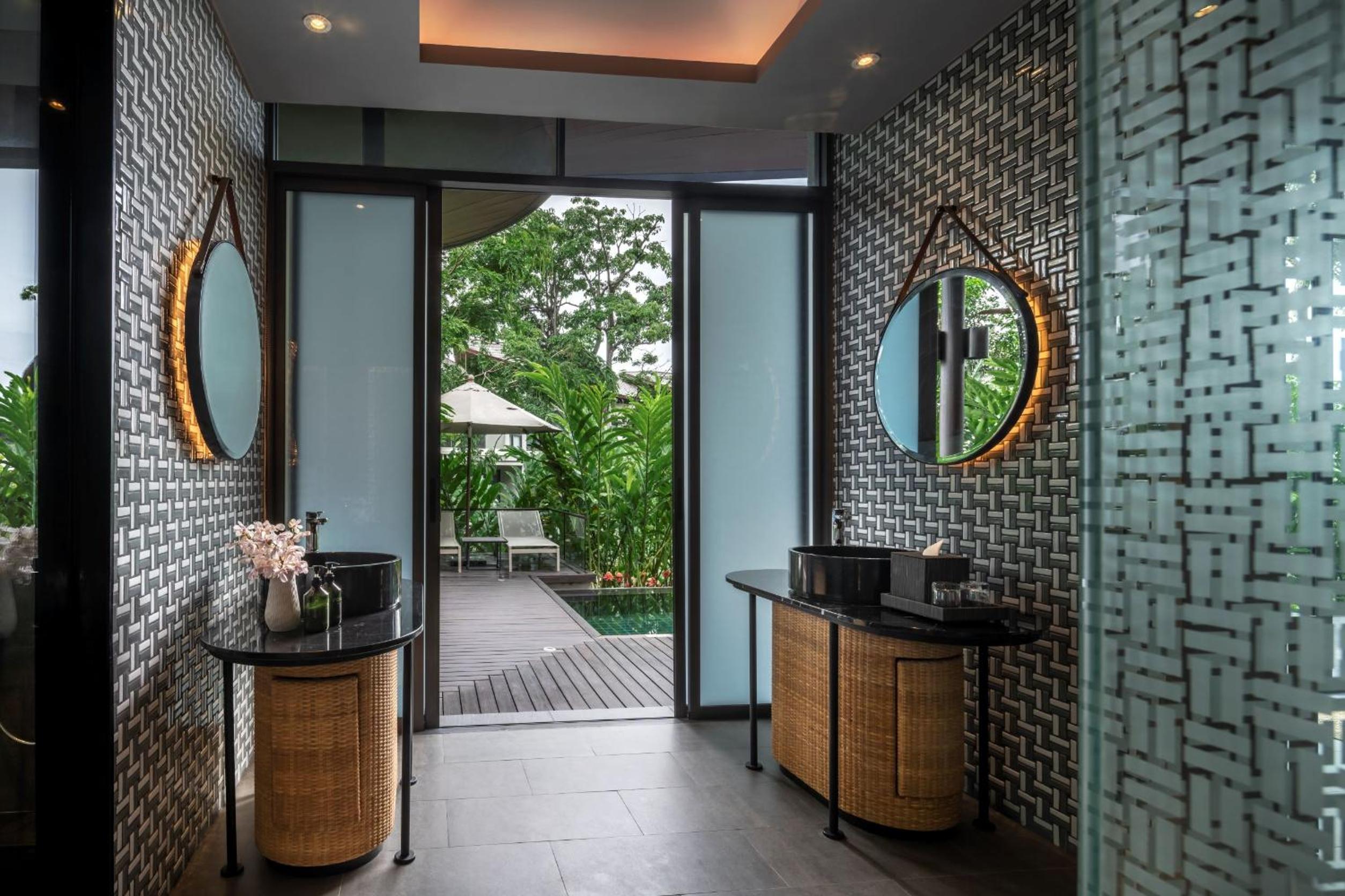 Tree Villa King with Private Pool