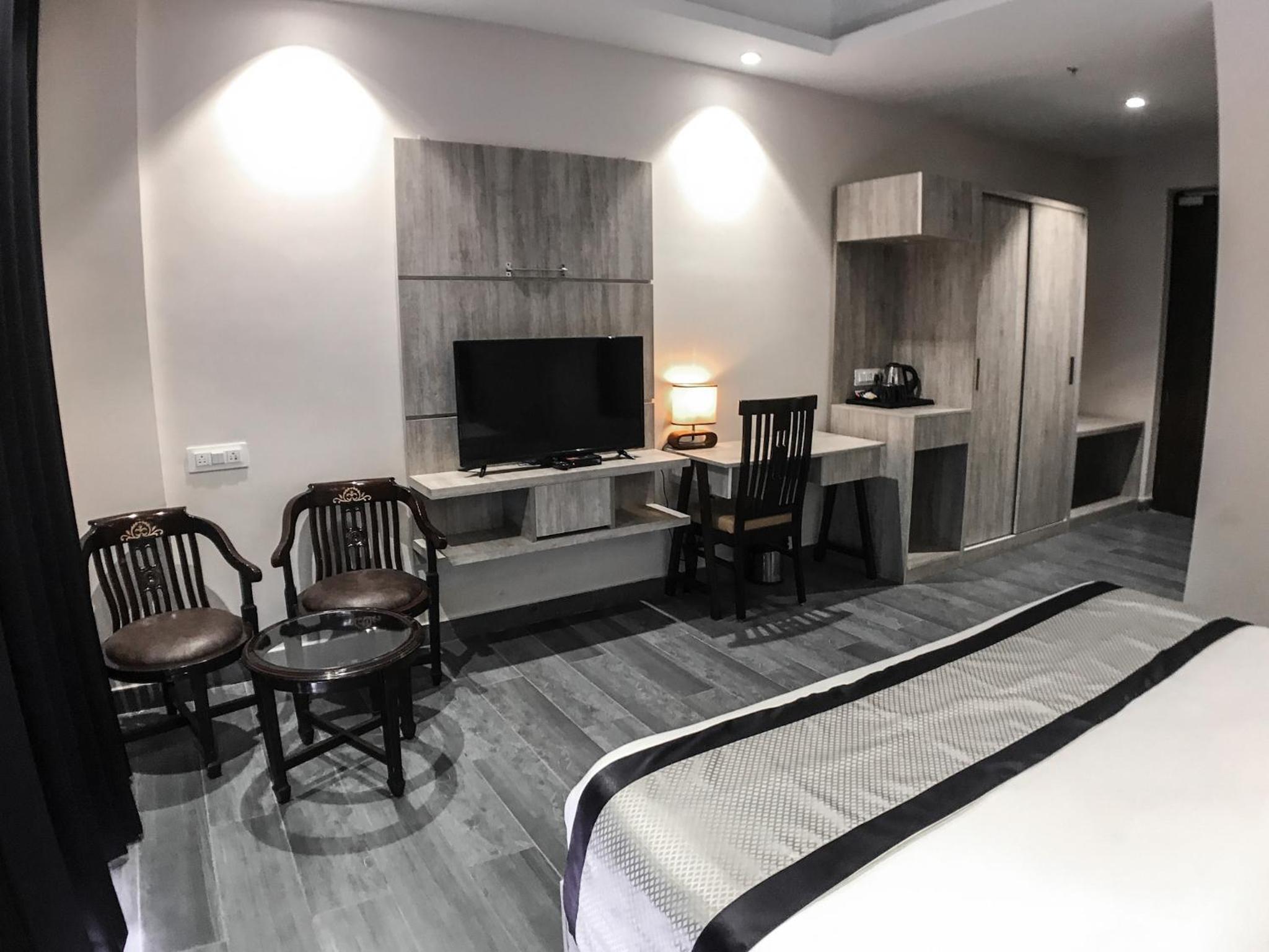 Double Room with Mountain View