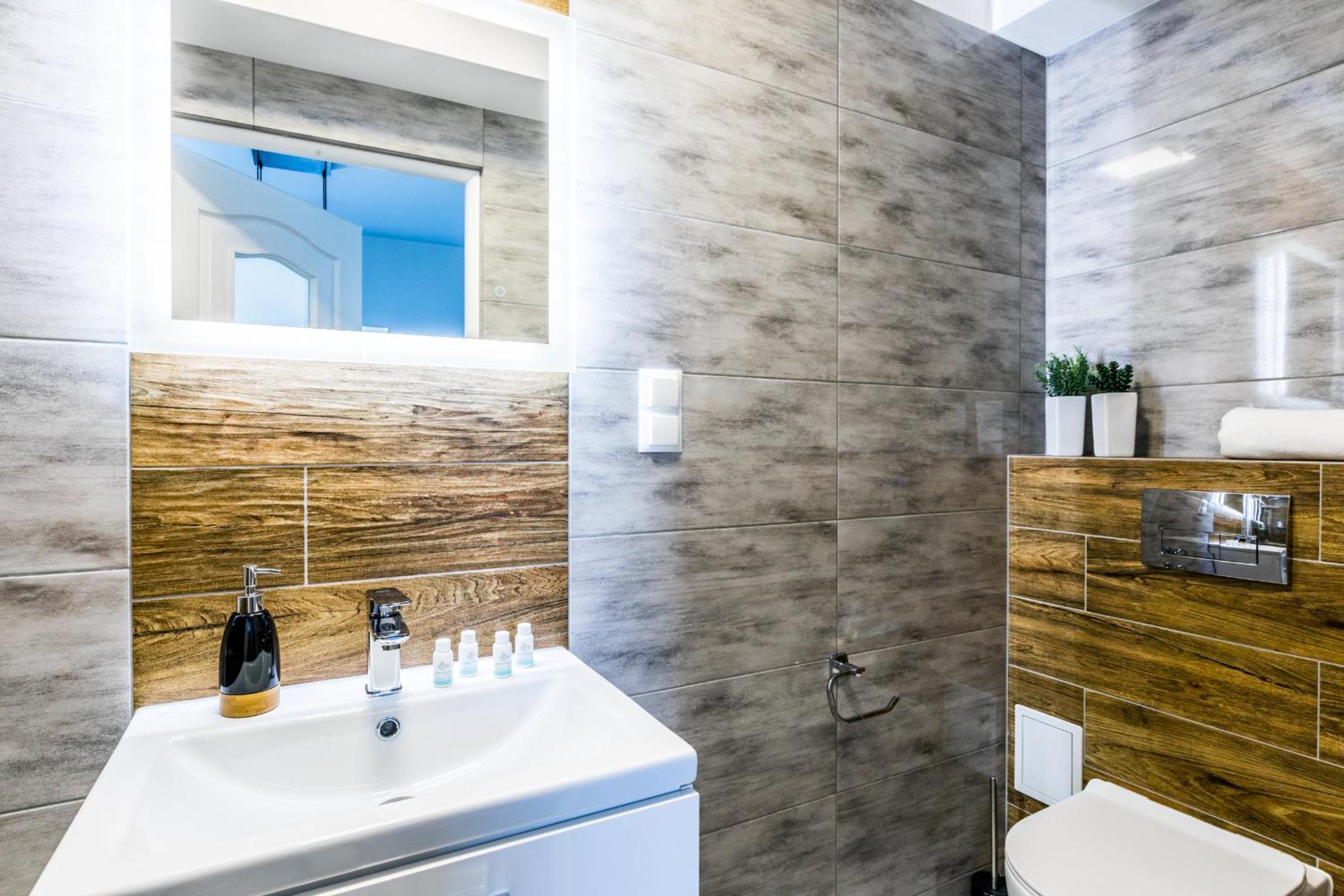 Standard Double Suite