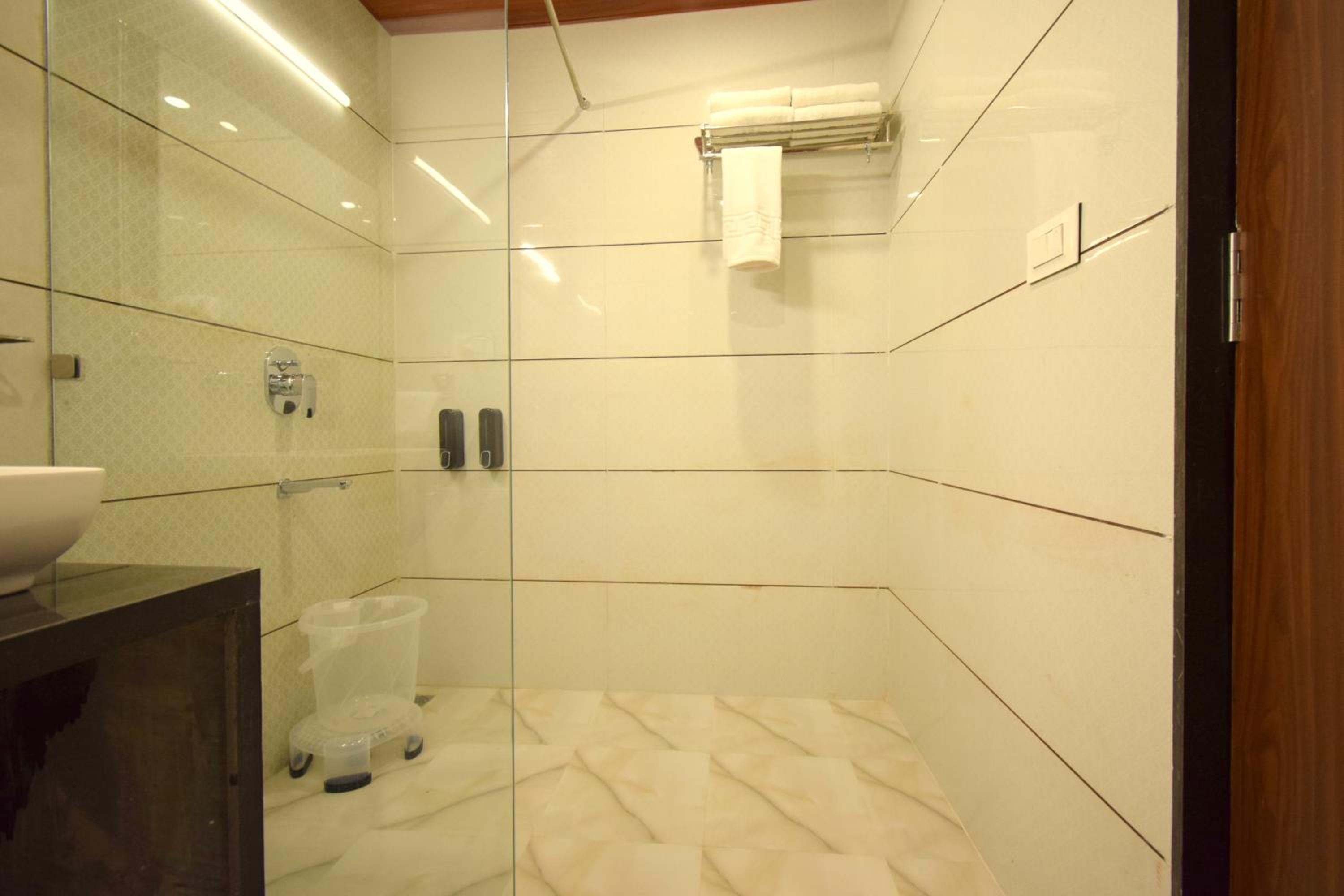 Deluxe Double Room - Photo 6