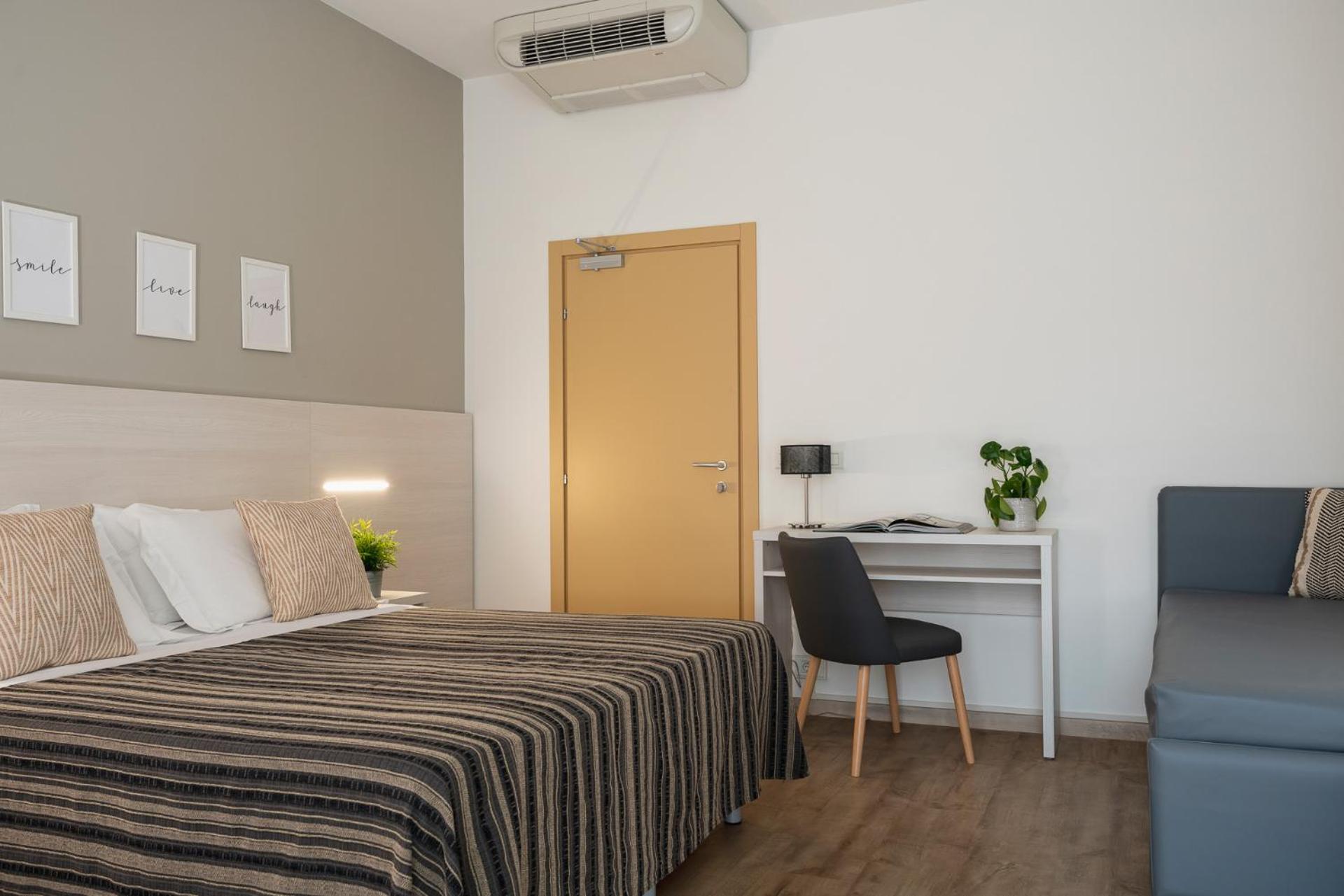 Standard Triple Room photo 2