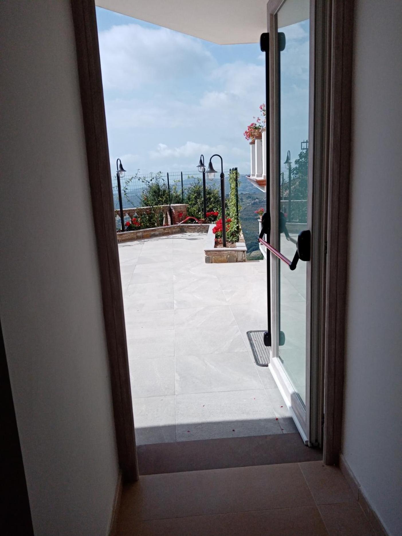 Quadruple Room - Disability Access photo 3