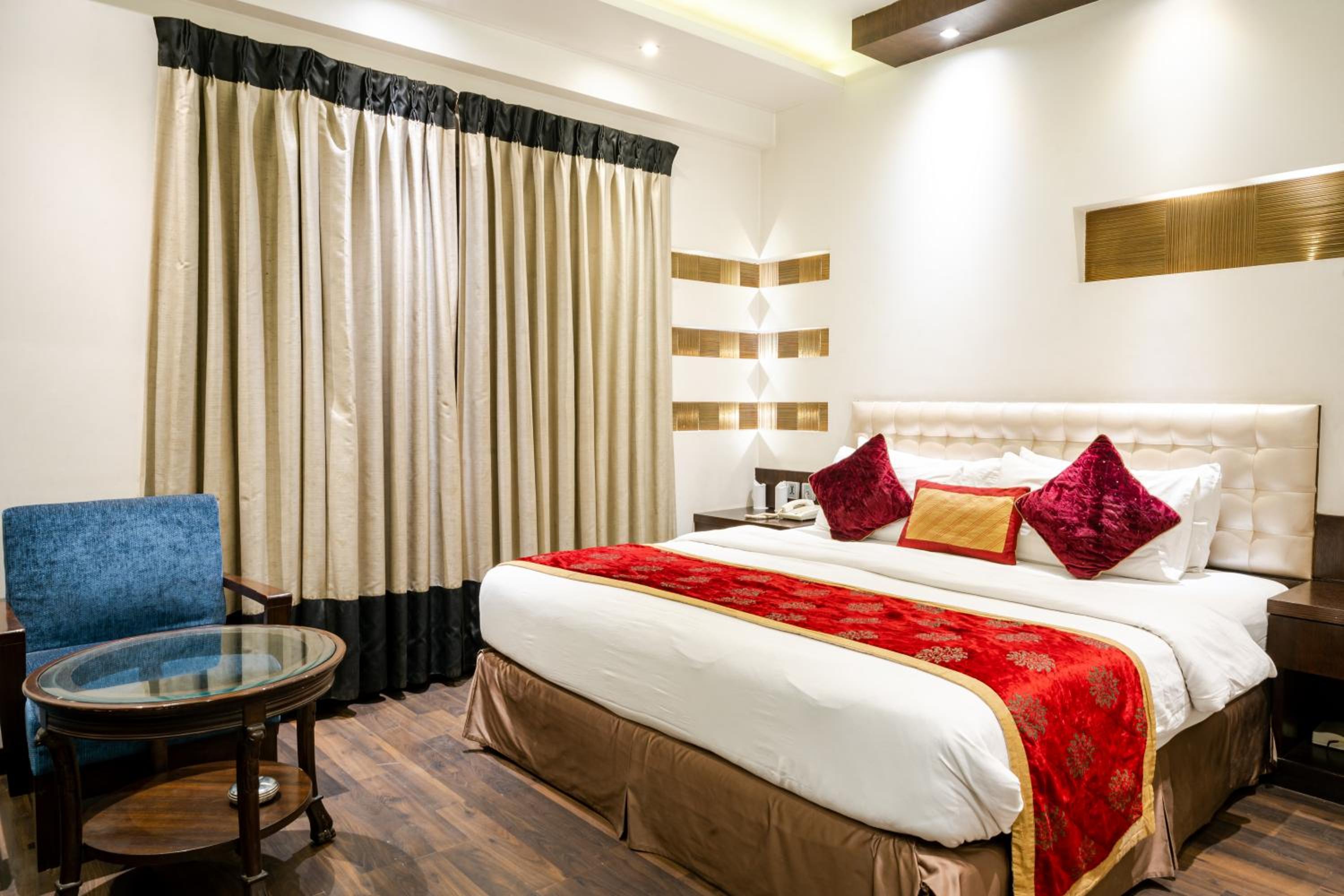 Executive Room with Free Airport Pickup photo 3