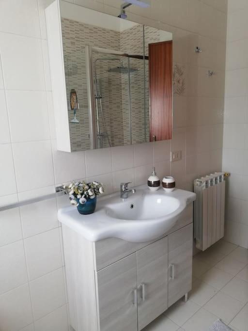 Three-Bedroom Apartment - Photo 24