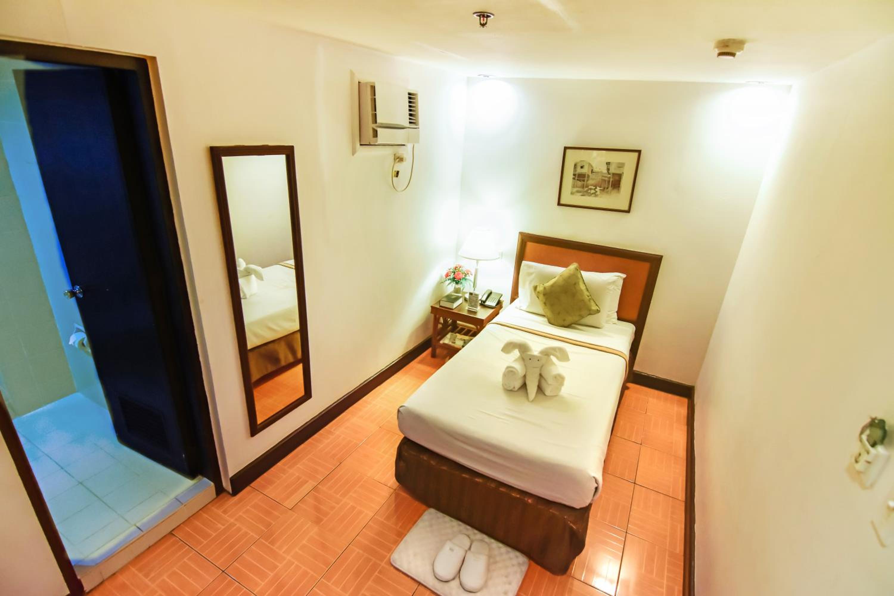 Single Room photo 1