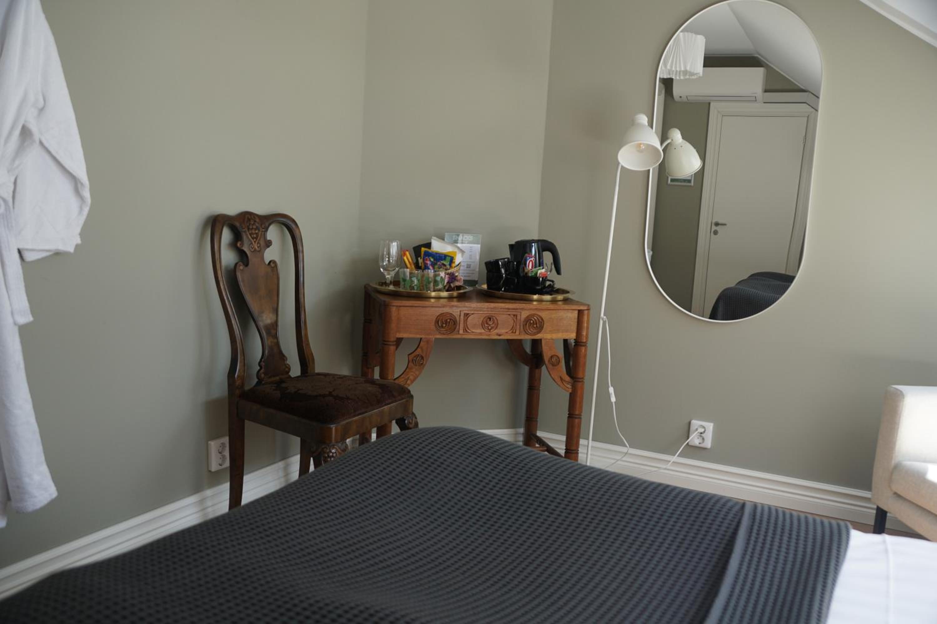 Double Room - Photo 22