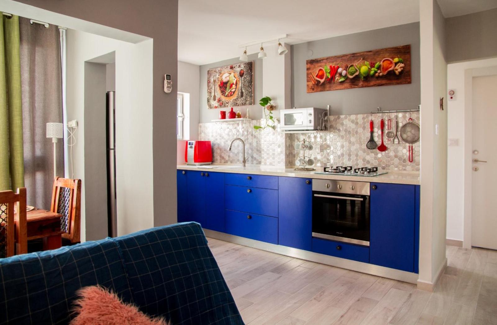 Two-Bedroom Apartment - Photo 8