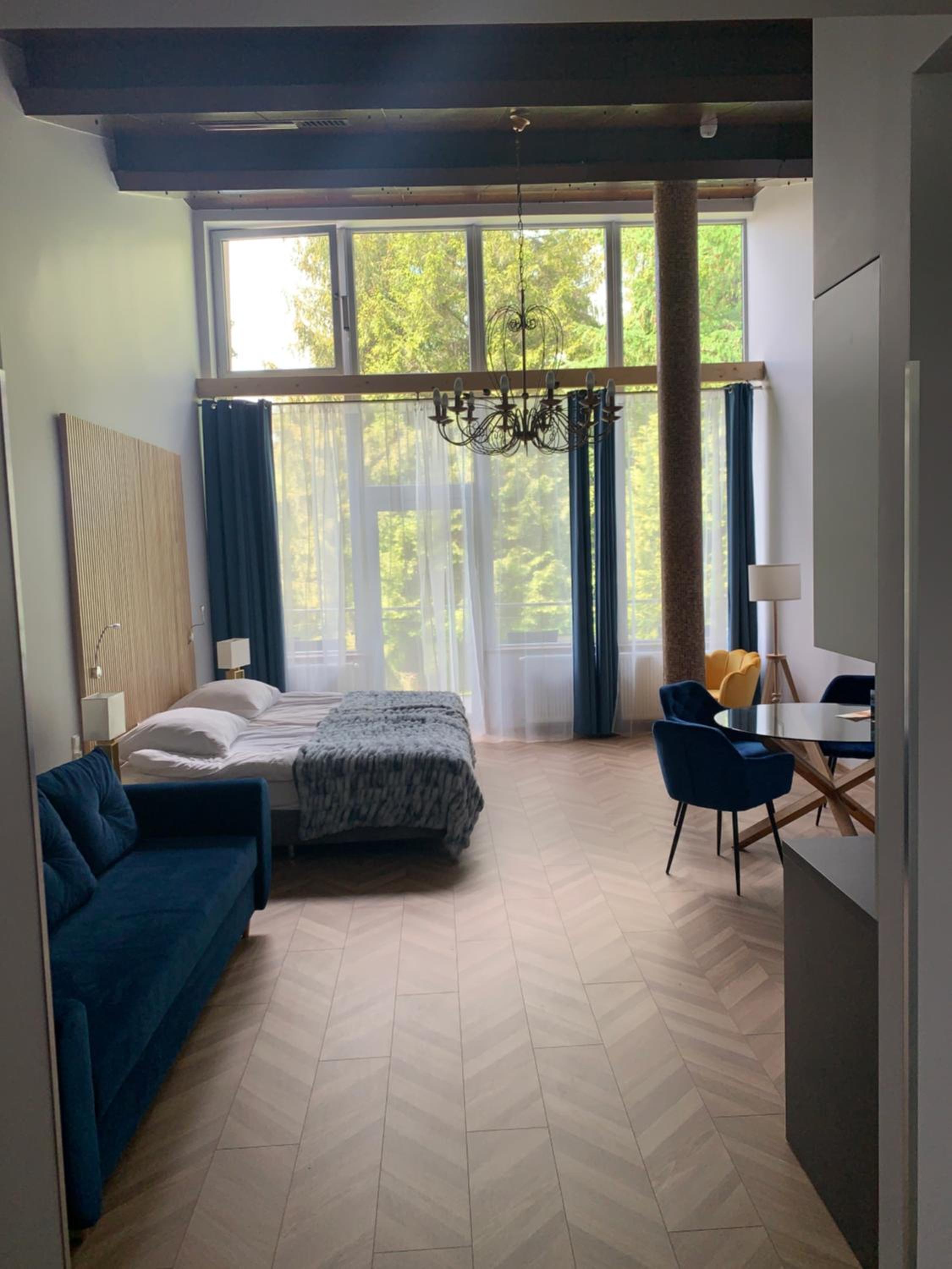 Deluxe Apartment photo 2