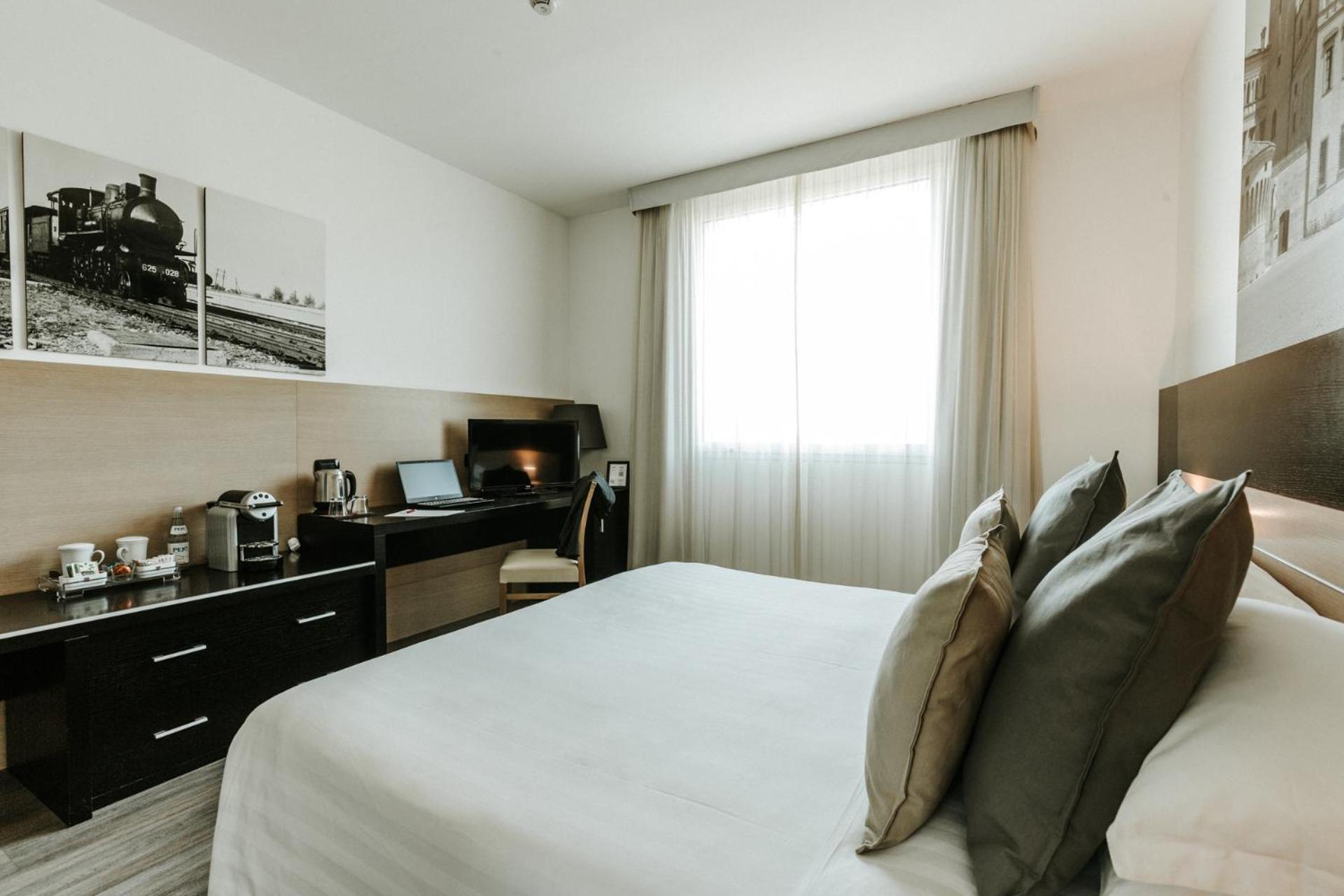Superior Double Room - Photo 1