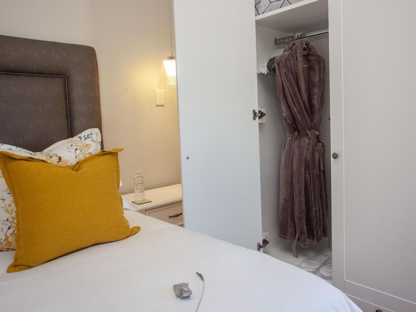 Executive King Room - Photo 13