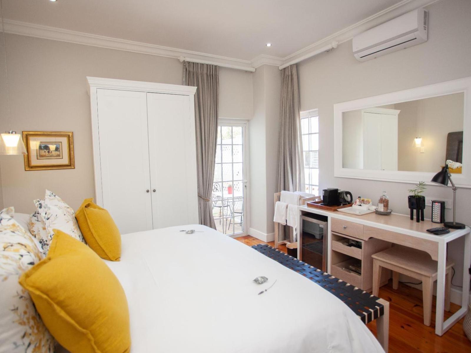 Executive King Room - Photo 16