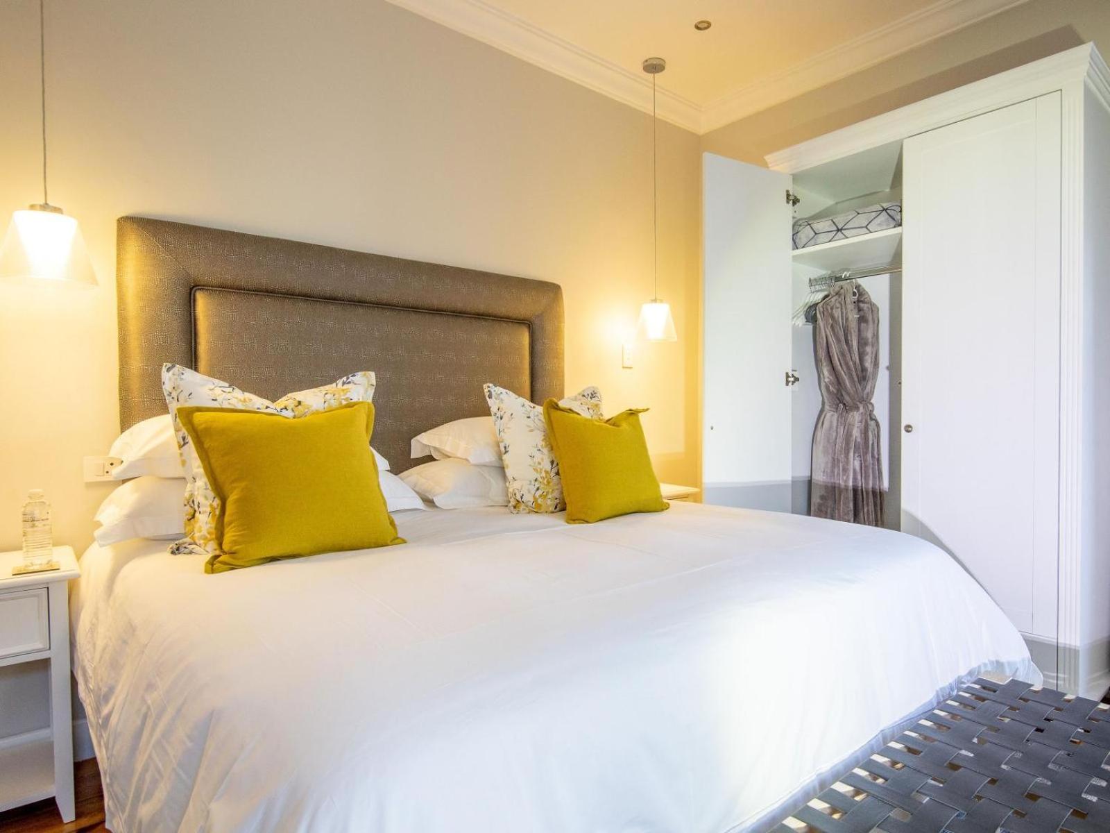Executive King Room - Photo 17