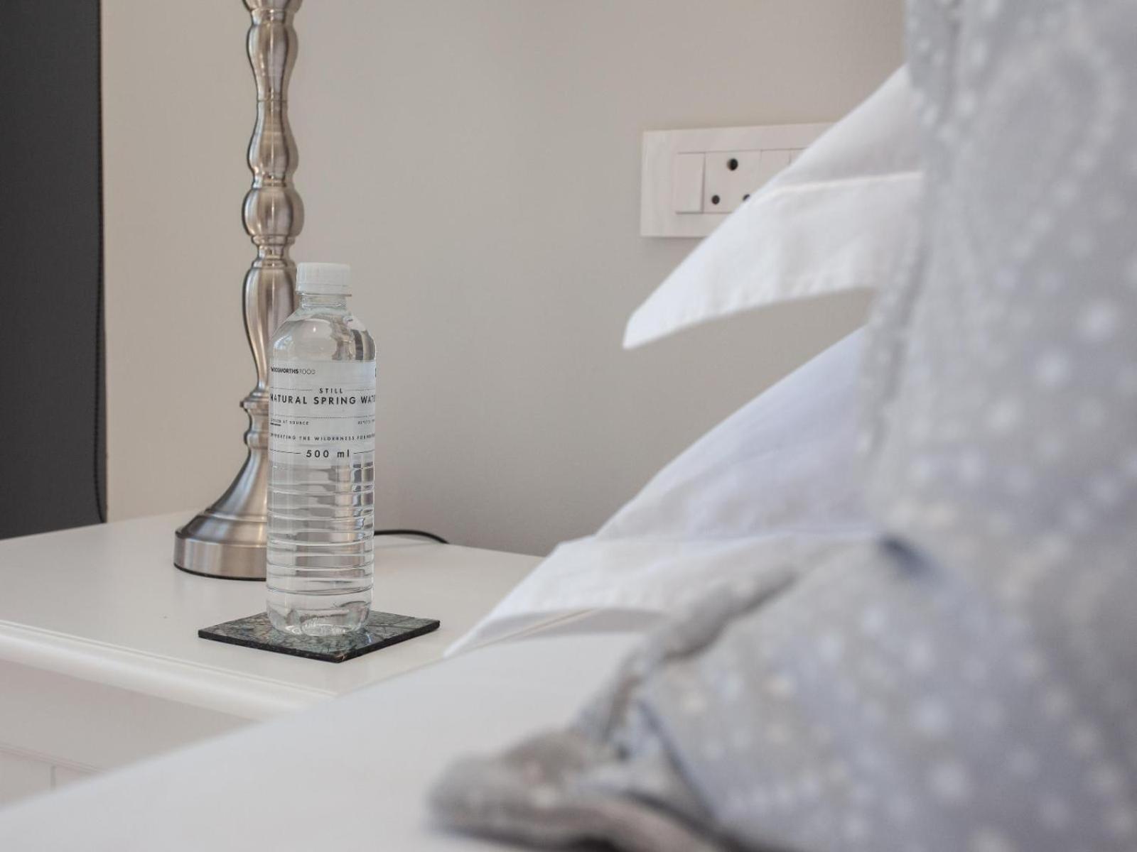 Deluxe King Room - Photo 2
