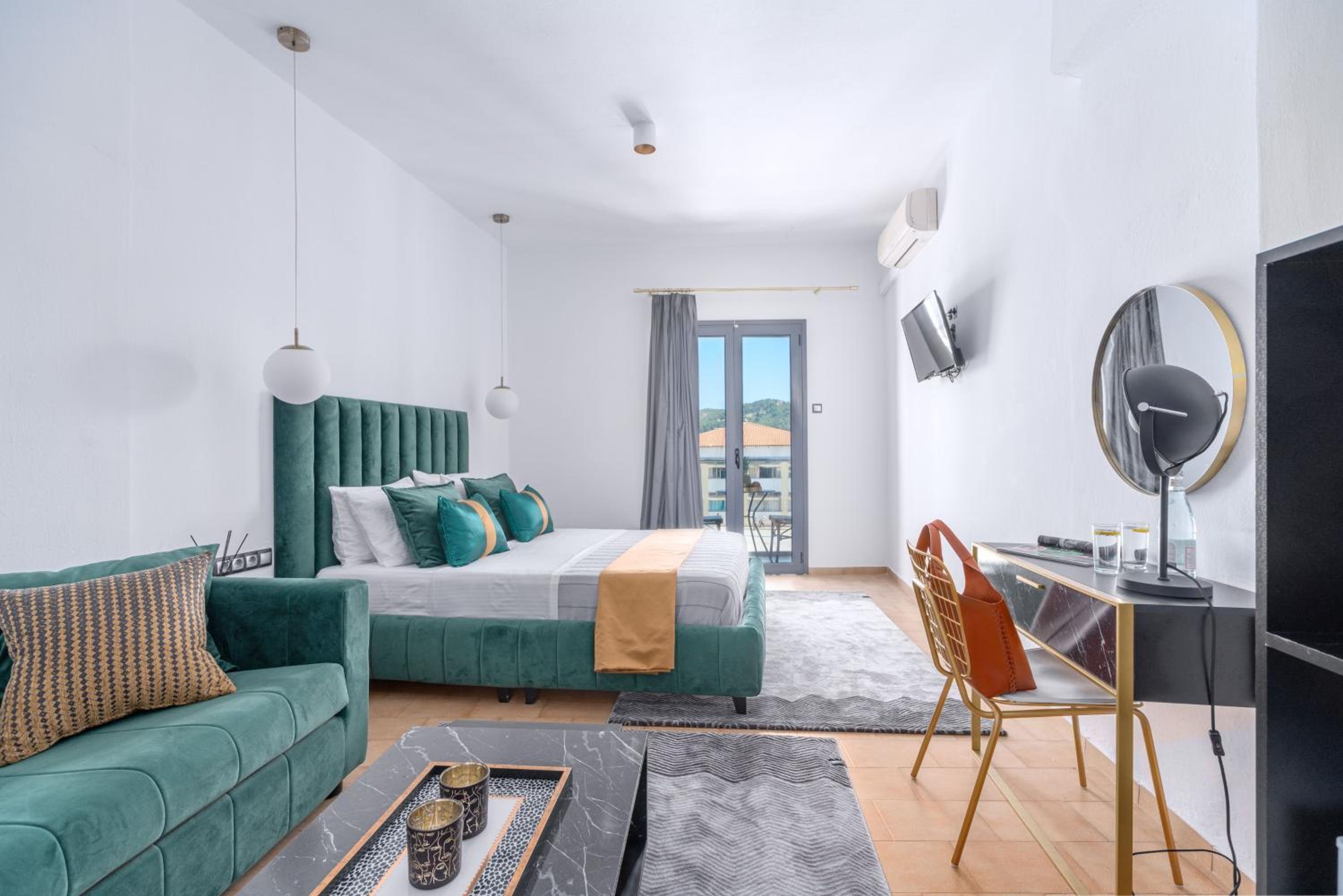 Quadruple Room with Sea View