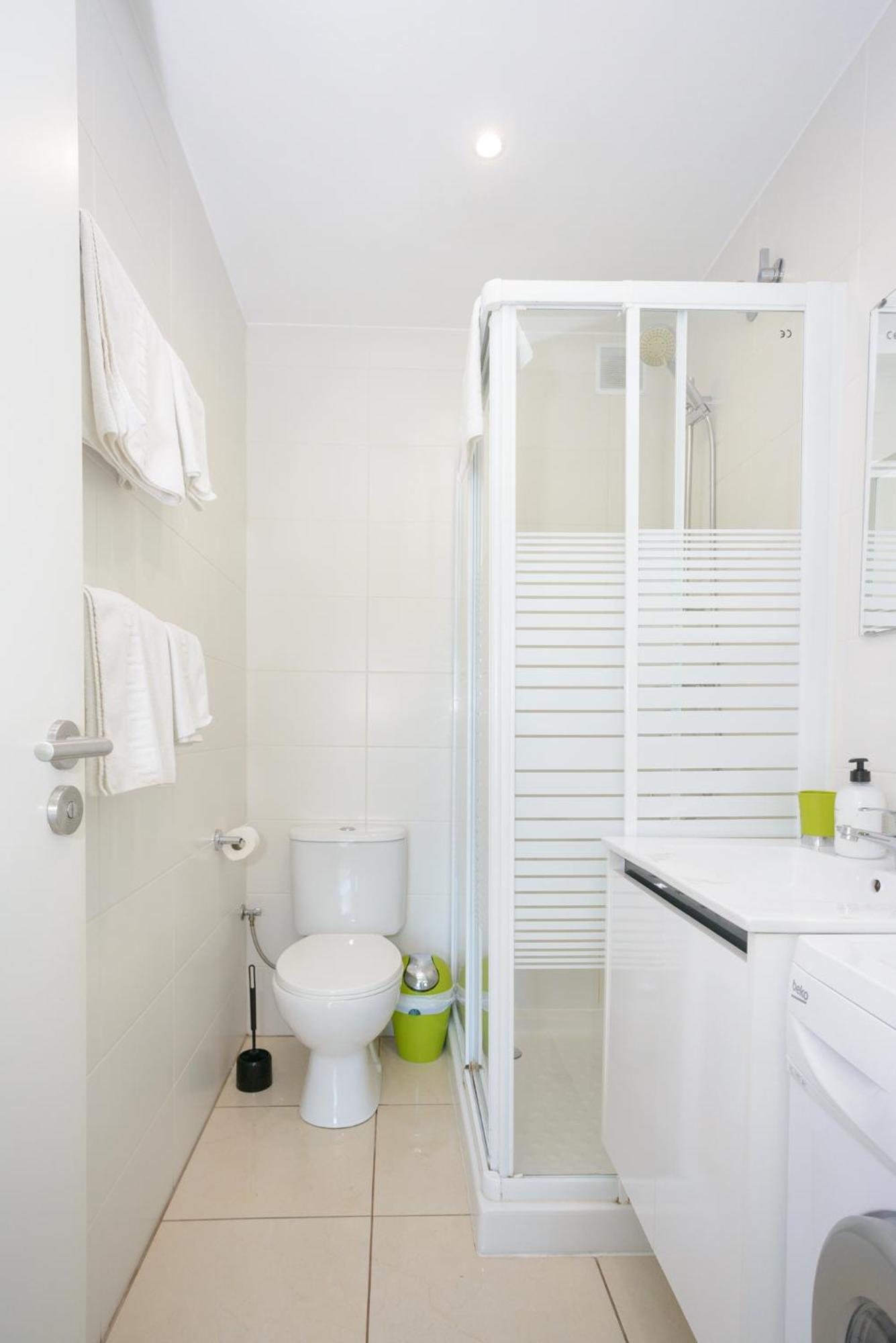 Studio Apartment photo 3