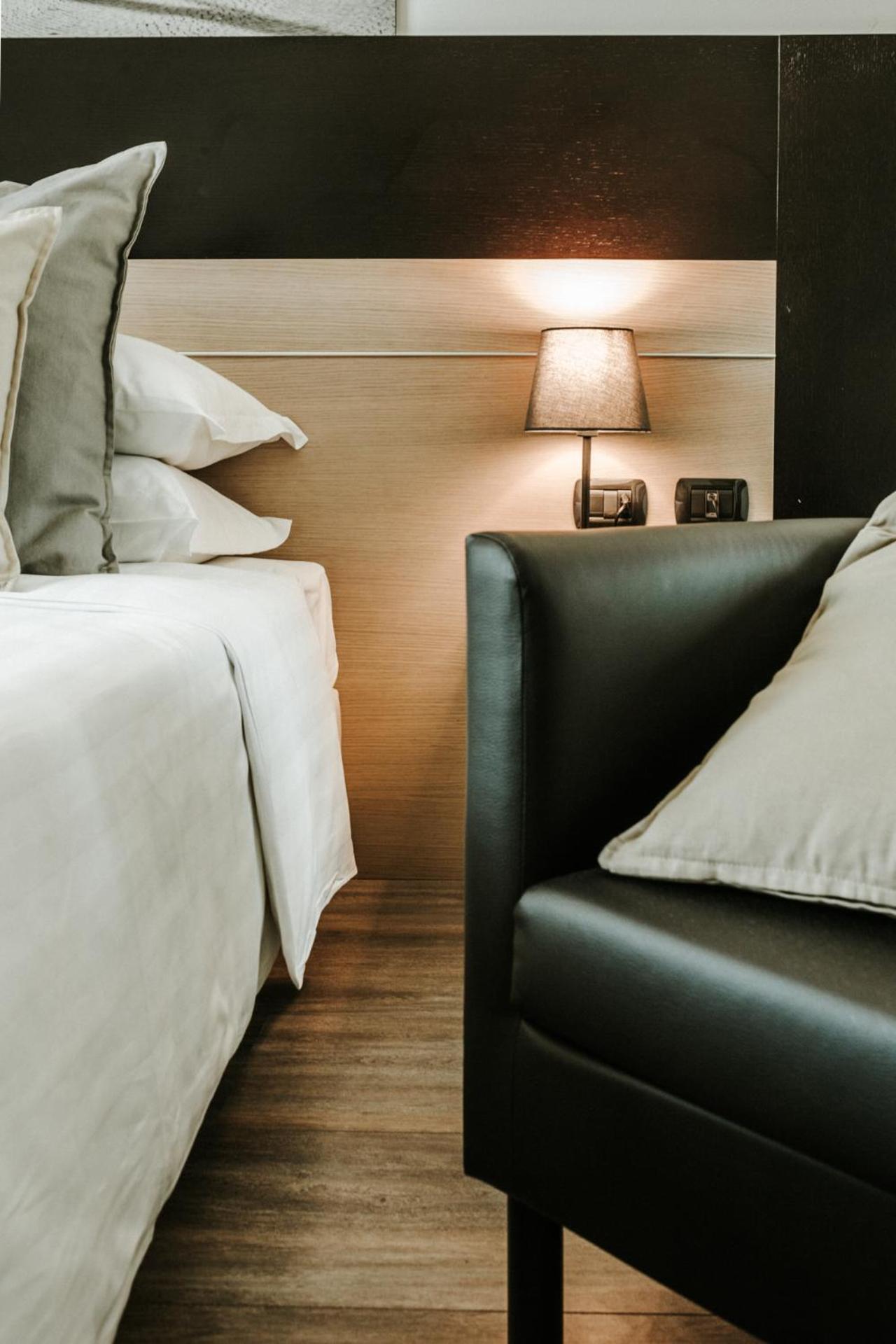 Superior Double Room - Photo 9