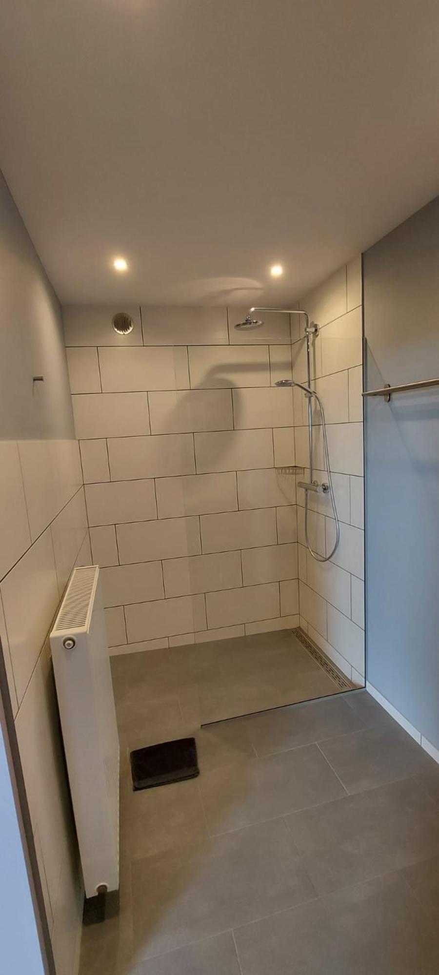Triple Room with Private Bathroom - Photo 4
