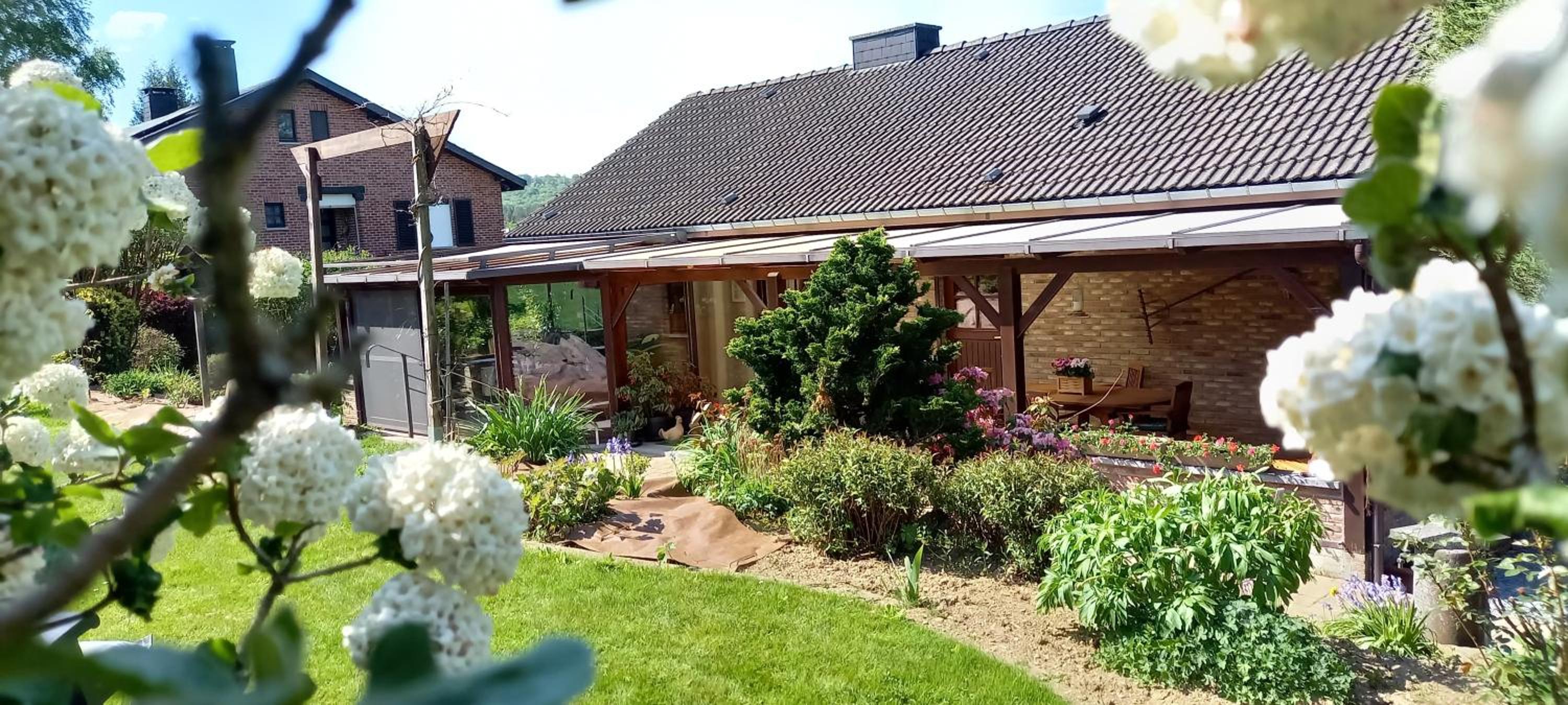 Two-Bedroom House photo 3