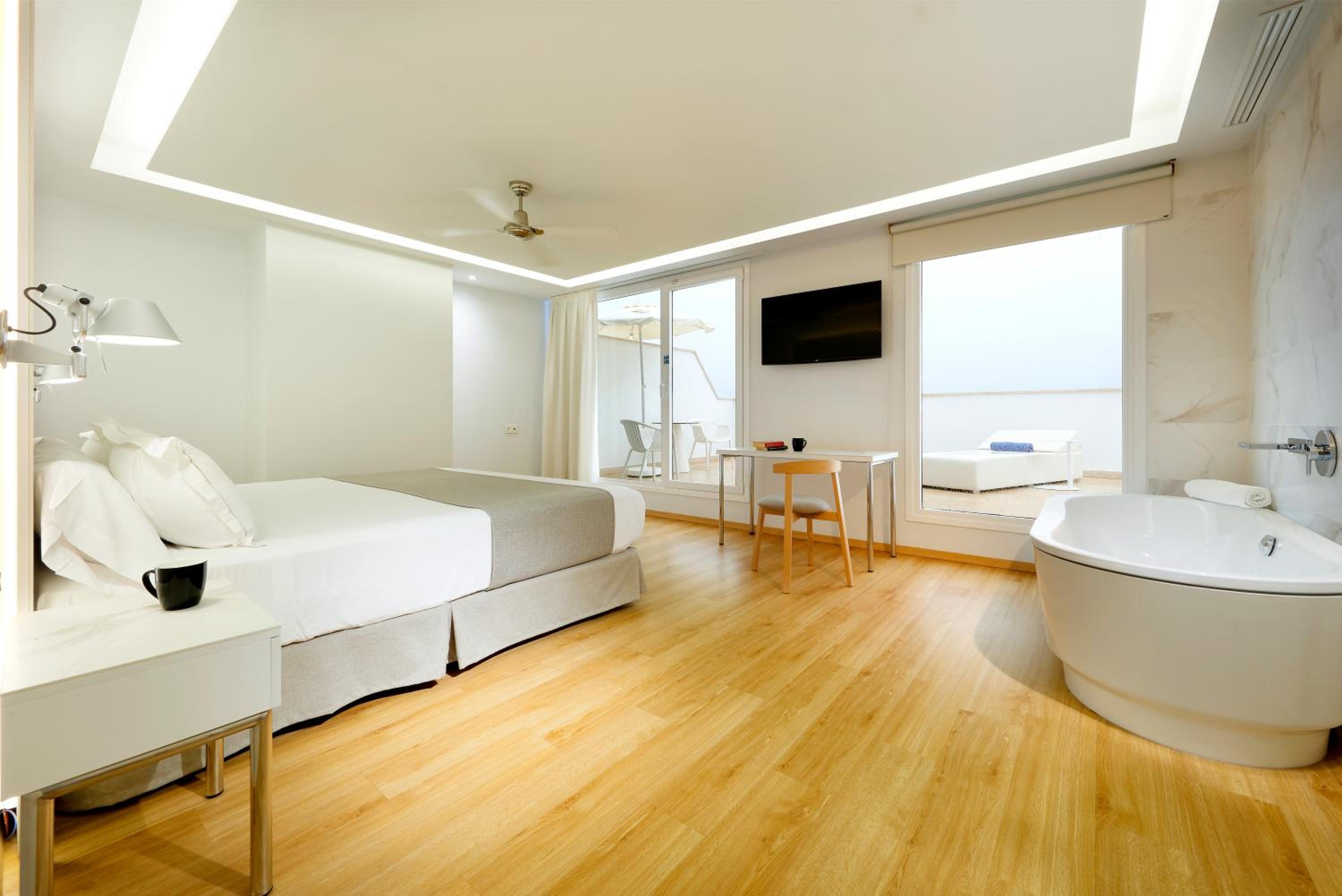 Junior Suite - Photo 8