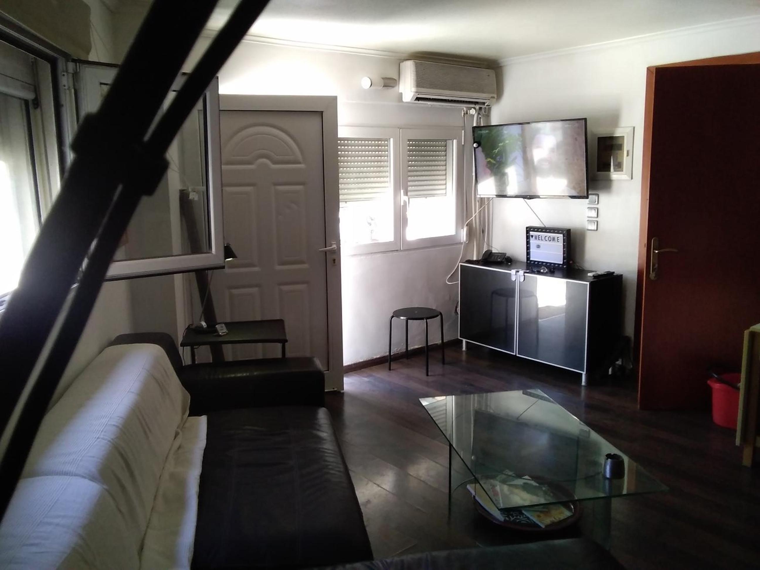 One-Bedroom Apartment - Photo 24