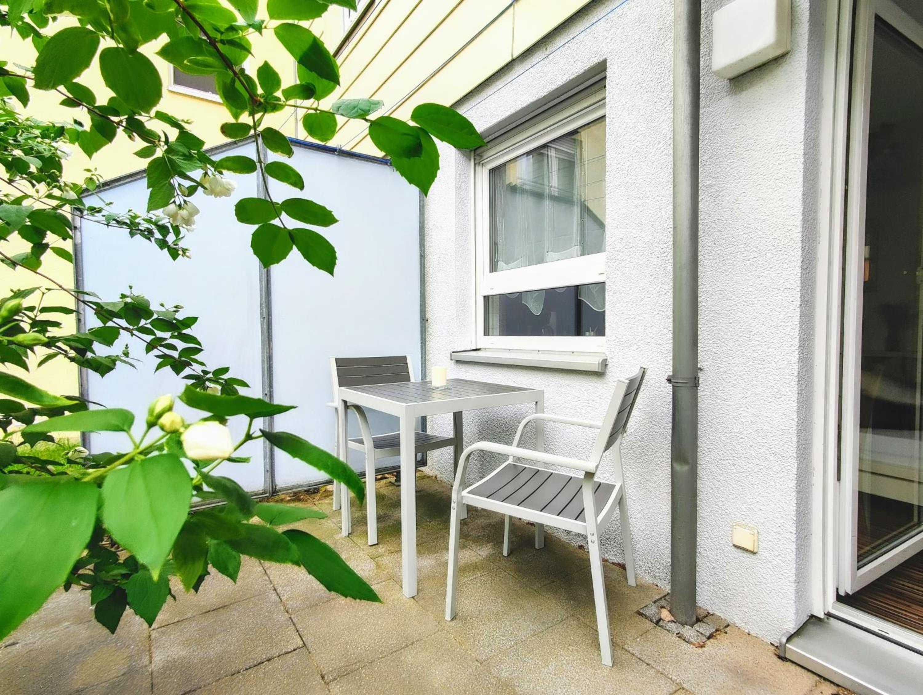 Studio Apartment - Photo 9