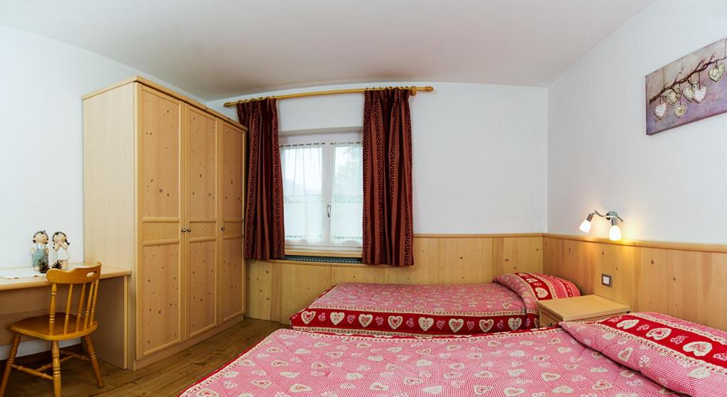 Two-Bedroom Apartment with Balcony (5 Adults)