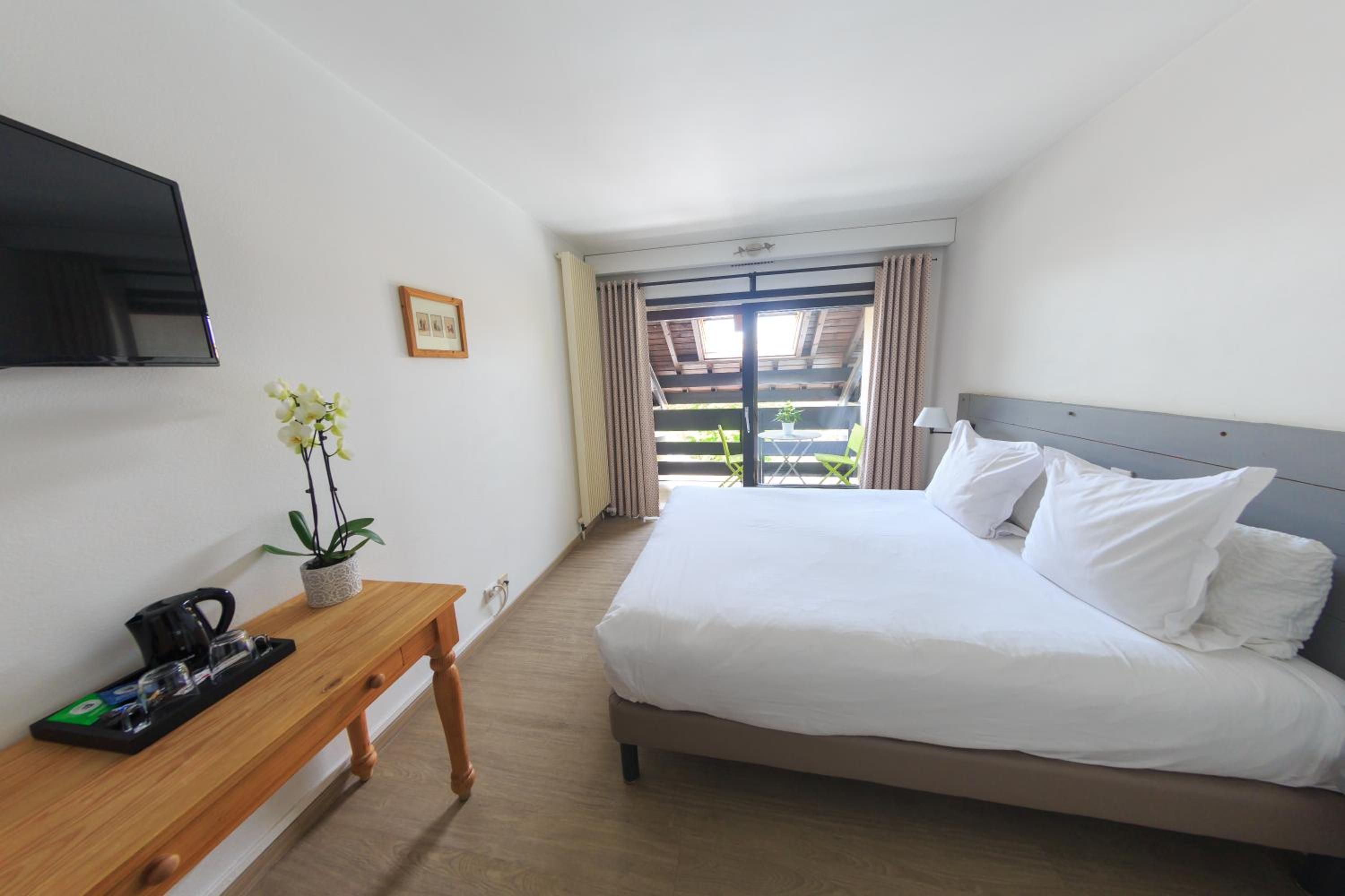 Superior Double Room with Balcony photo 2