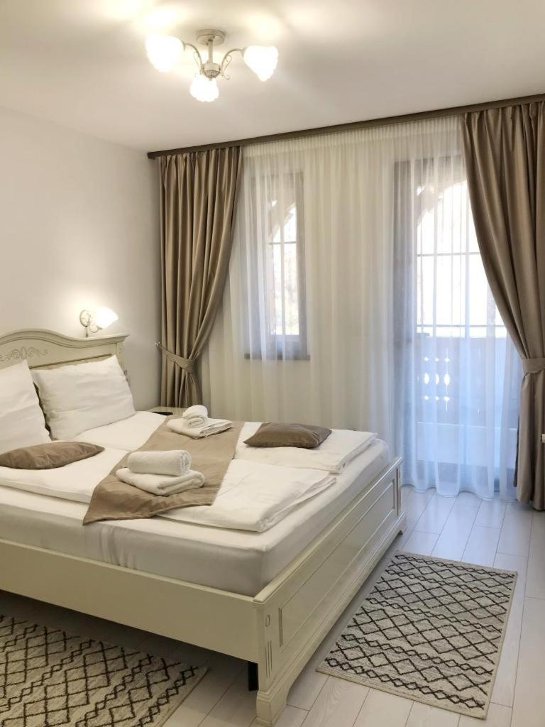 Double Room with Balcony photo 2