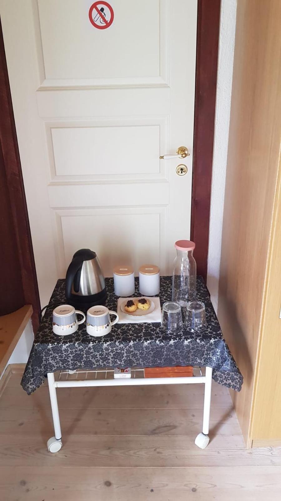 Large Double Room photo 1