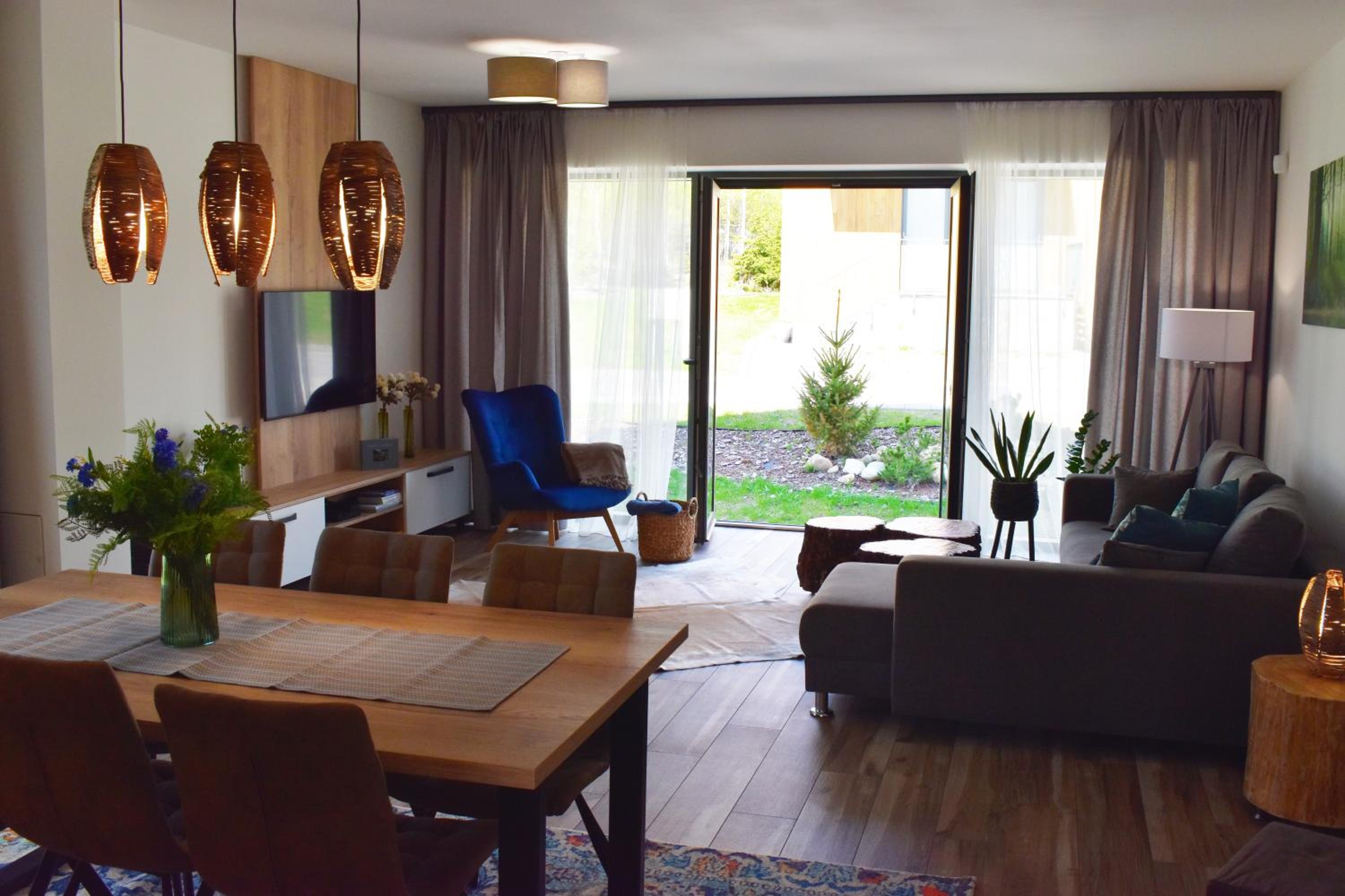 Three-Bedroom House - Photo 29