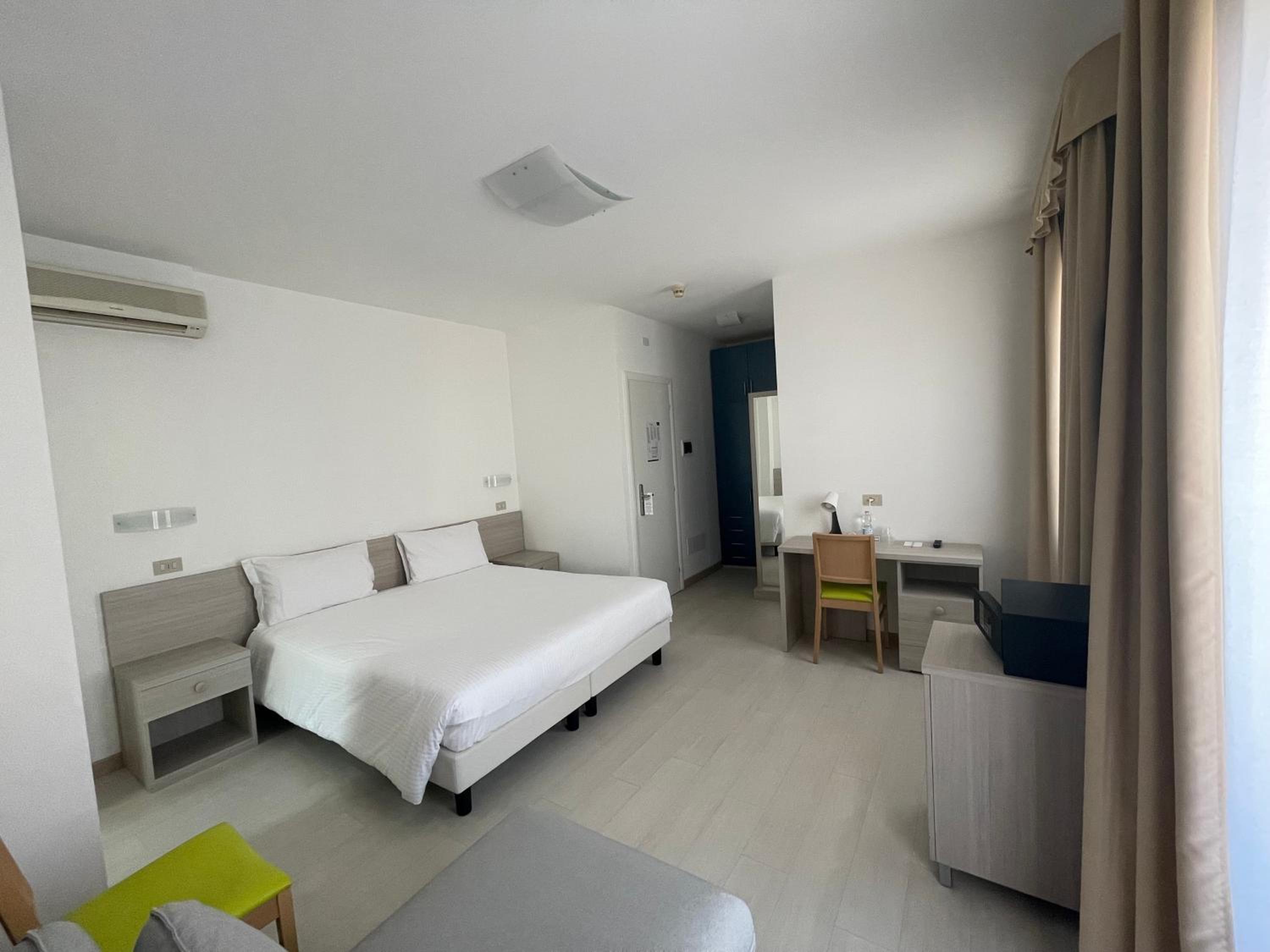 Comfort Quadruple Room