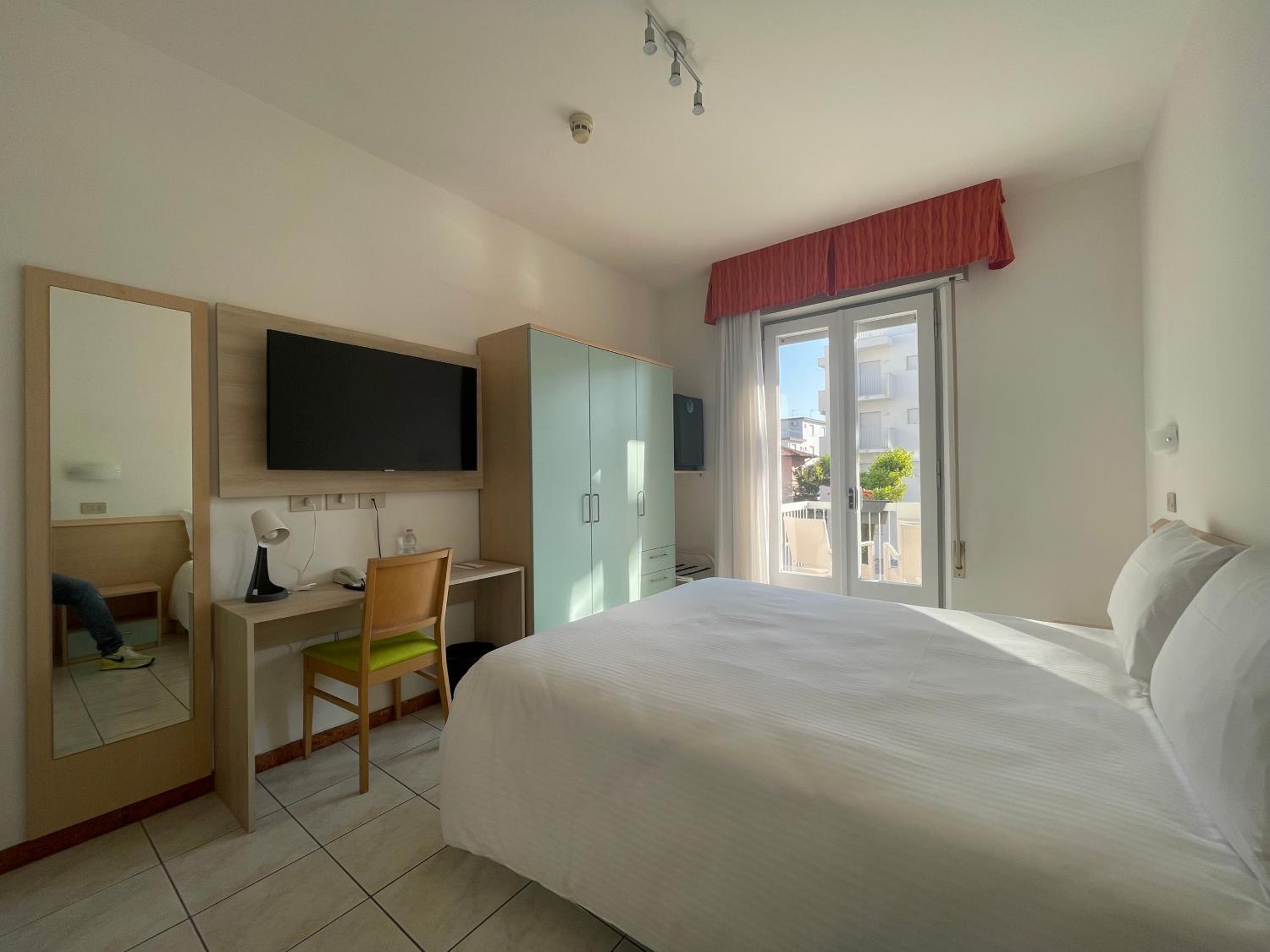 Triple Room - Photo 2