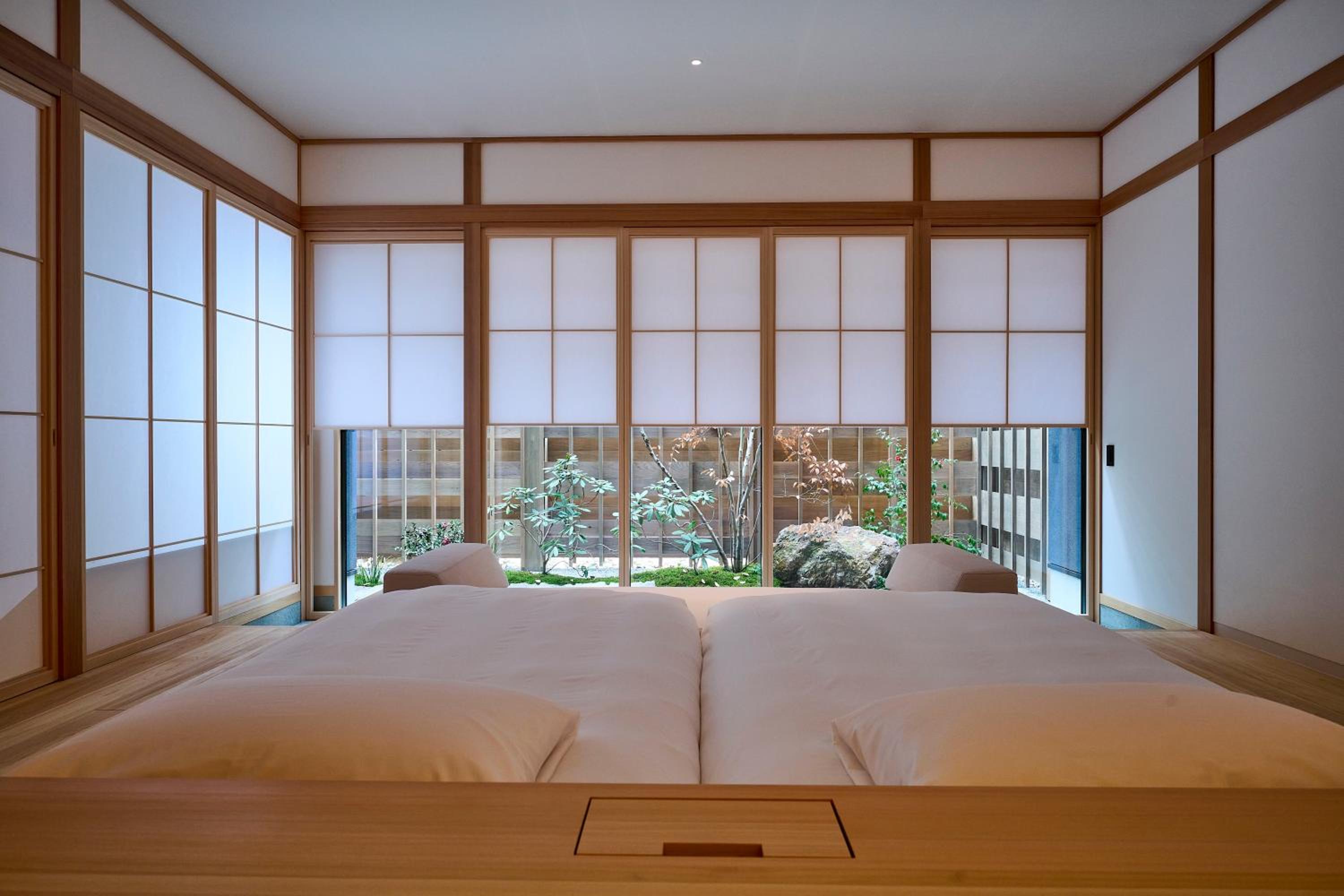 Twin Room with Garden View - Photo 4